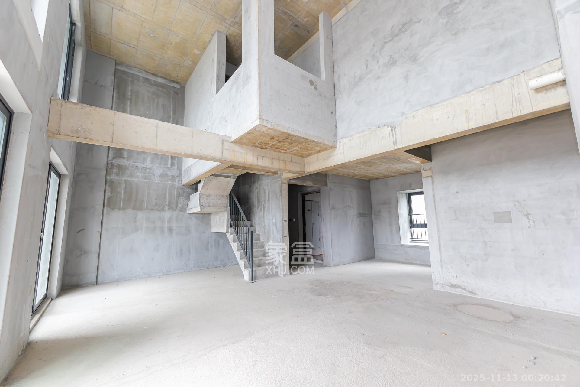 越秀湘江星汇城二期 4室2厅2卫 126.2万 越秀湘江星汇城二期 4室2厅2卫 126.2万客厅