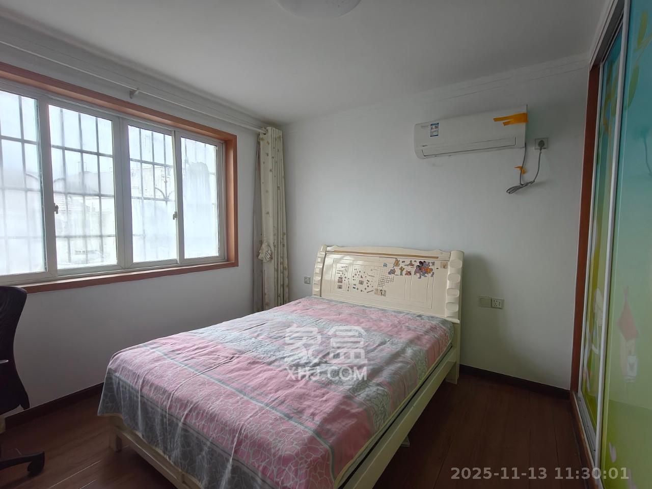 中新森林海  3室2厅2卫    1200.0元/月室内图