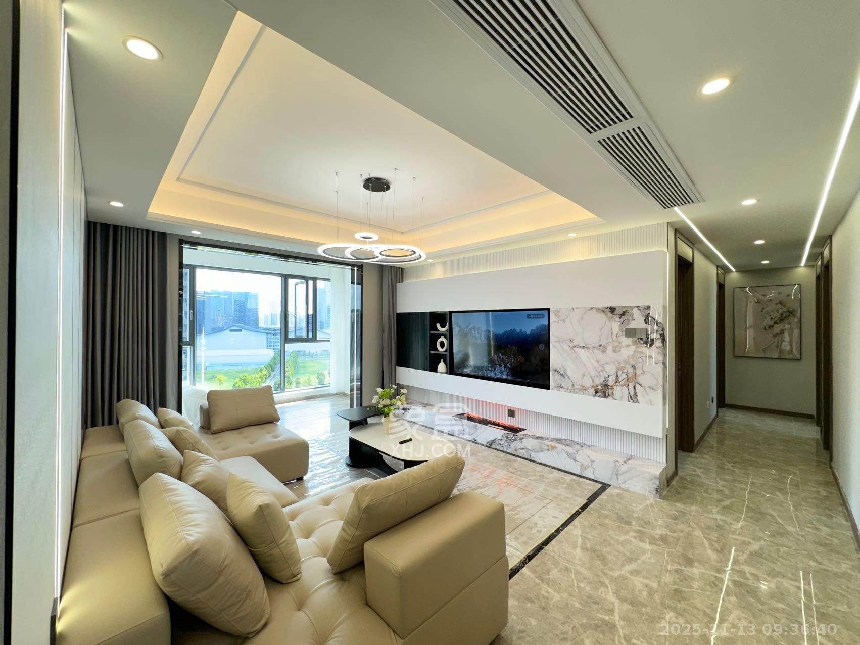 绿地V岛  4室1厅2卫    4800.0元/月