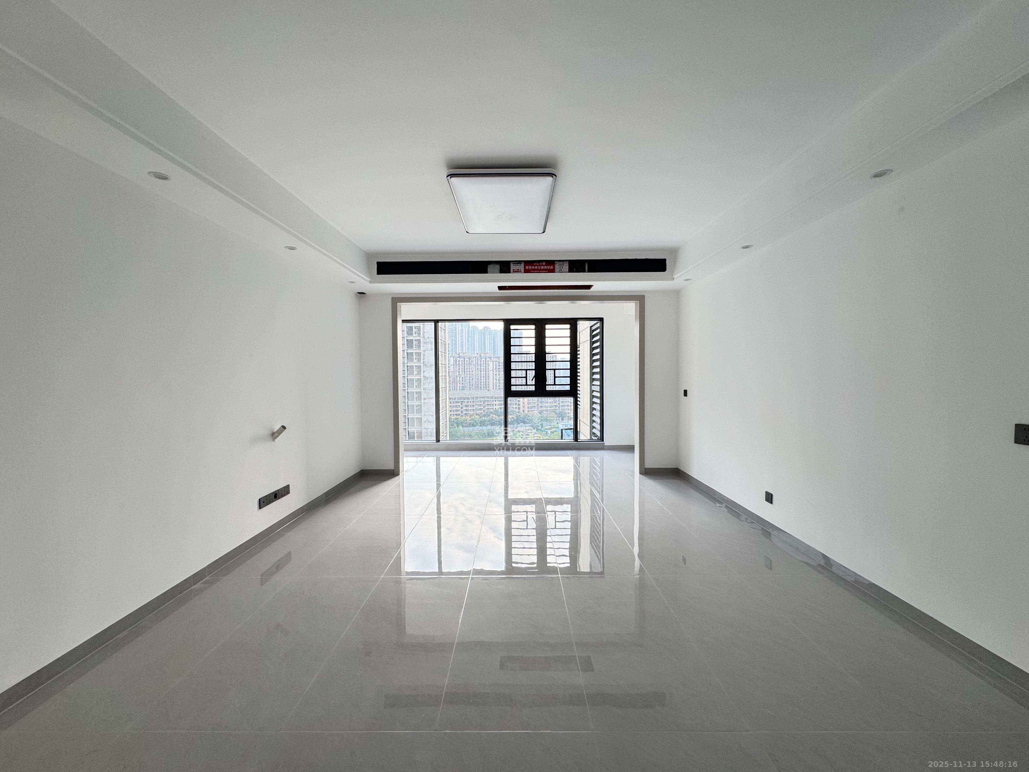 润和星河玥 4室2厅2卫 3500.0元/月 润和星河玥 4室2厅2卫 3500.0元/月室内图