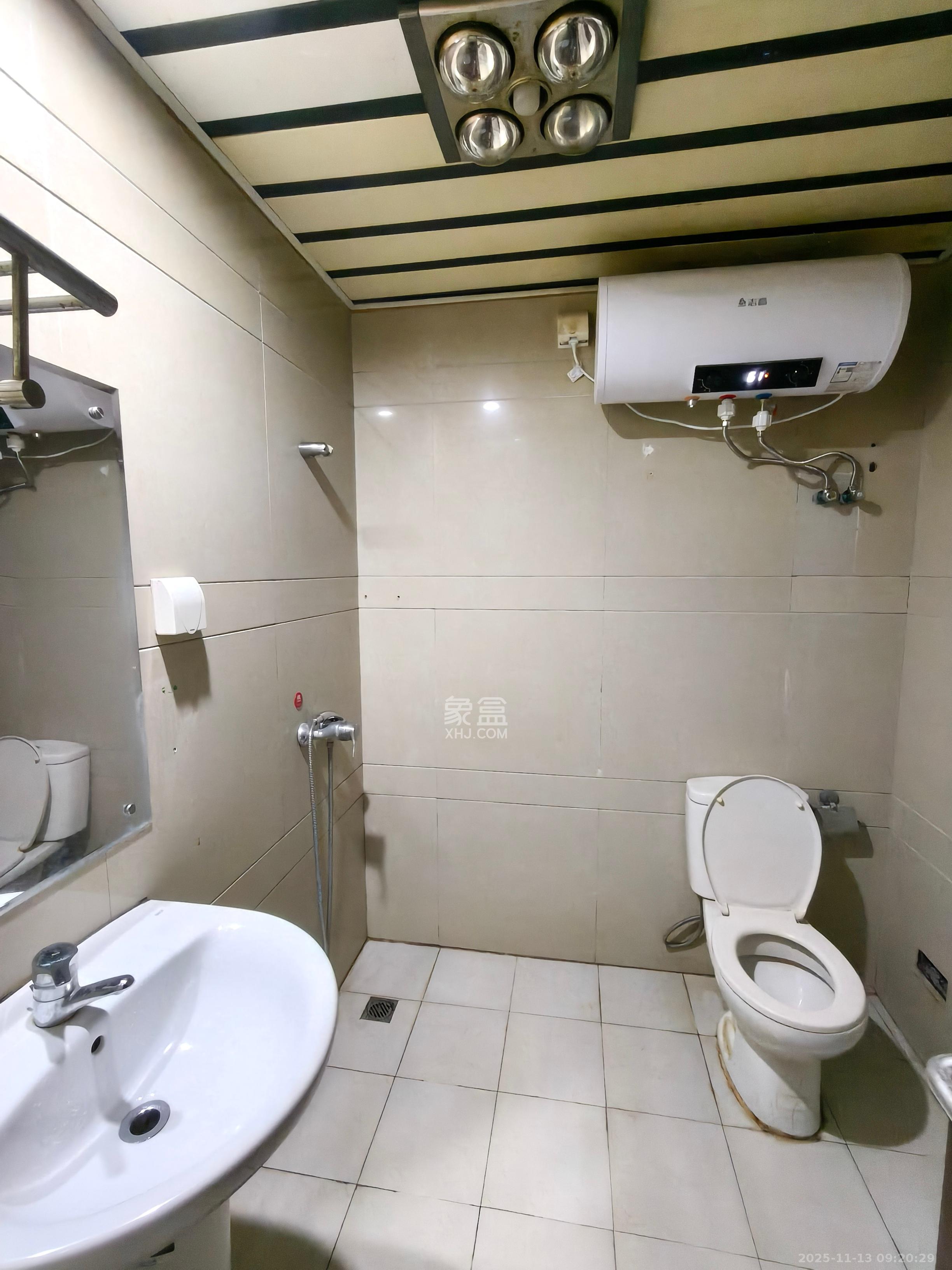 标志商务中心  1室1厅1卫    1100.0元/月室内图