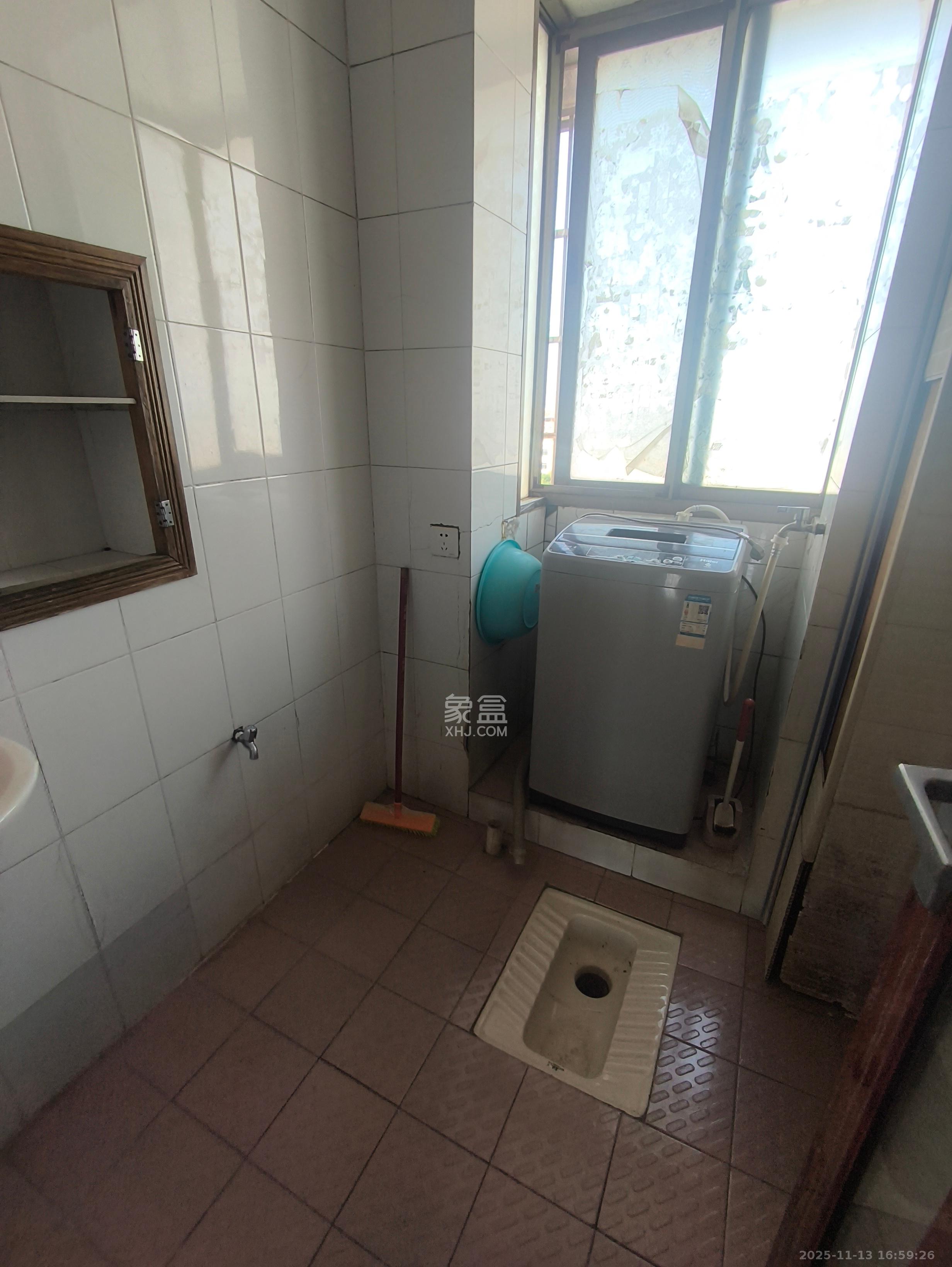 清逸居  1室2厅2卫    800.0元/月室内图