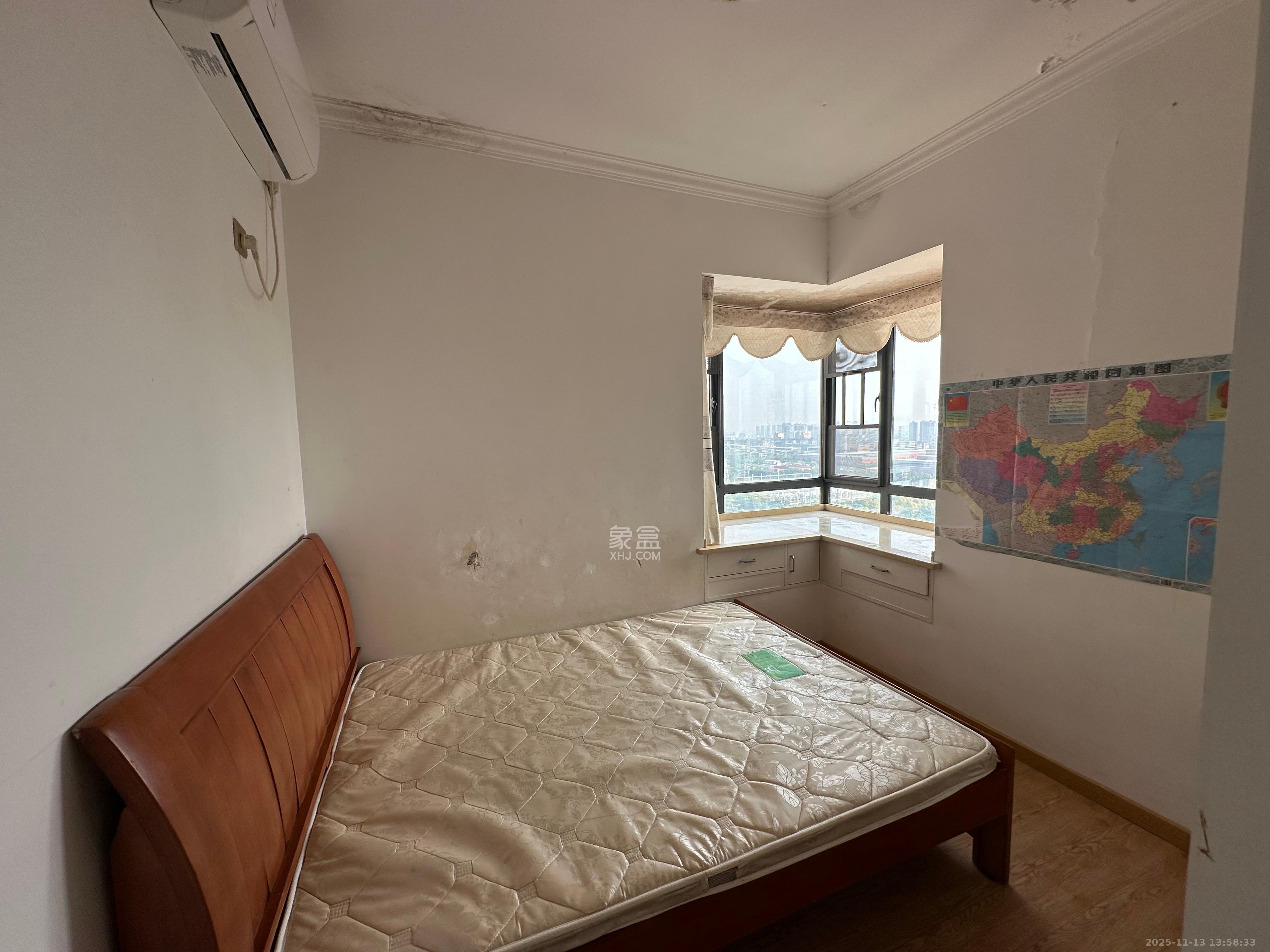 深业睿城  2室2厅1卫    1800.0元/月室内图