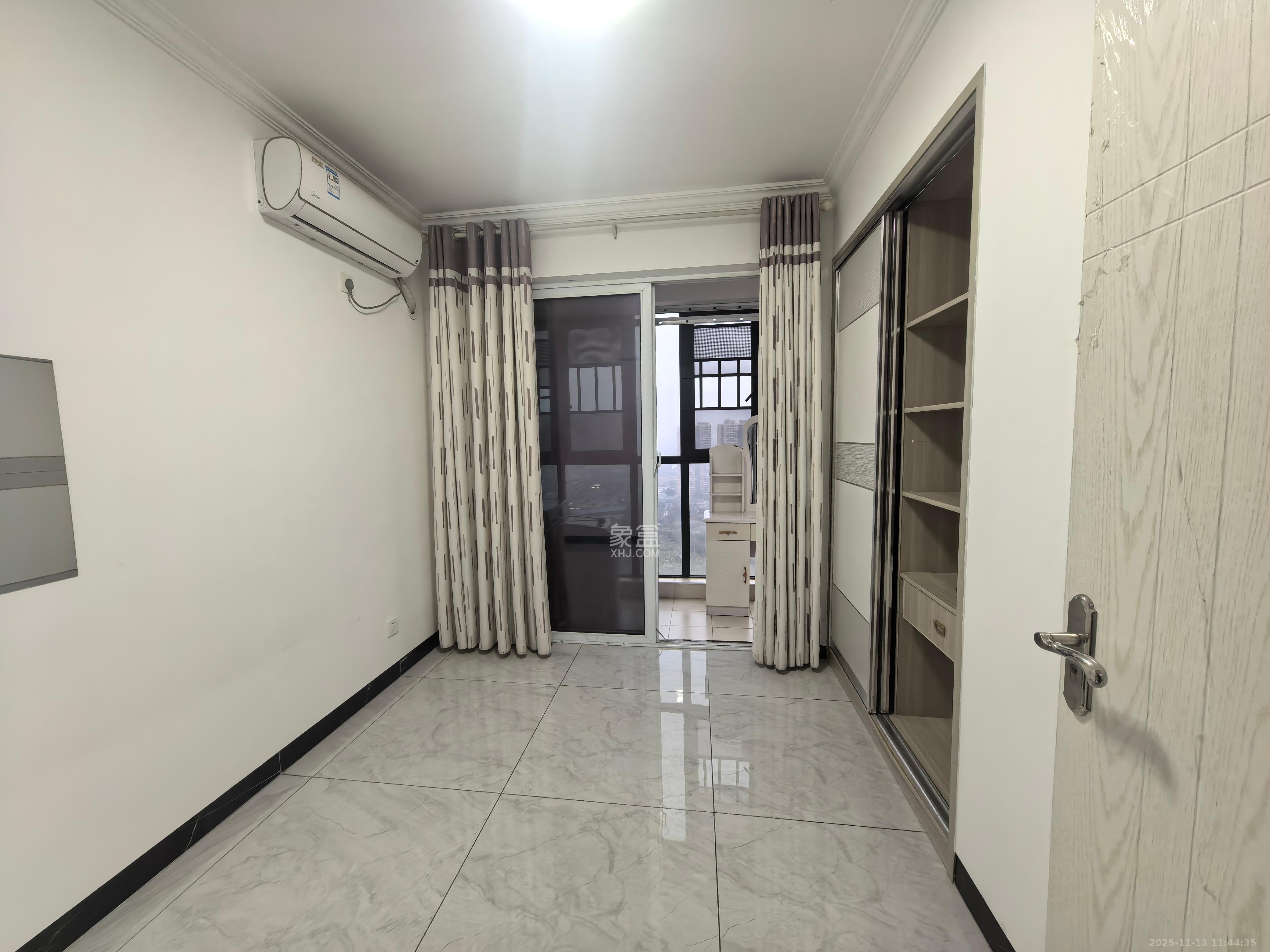 和悦城(蟠龙景苑)  3室2厅1卫    1800.0元/月室内图