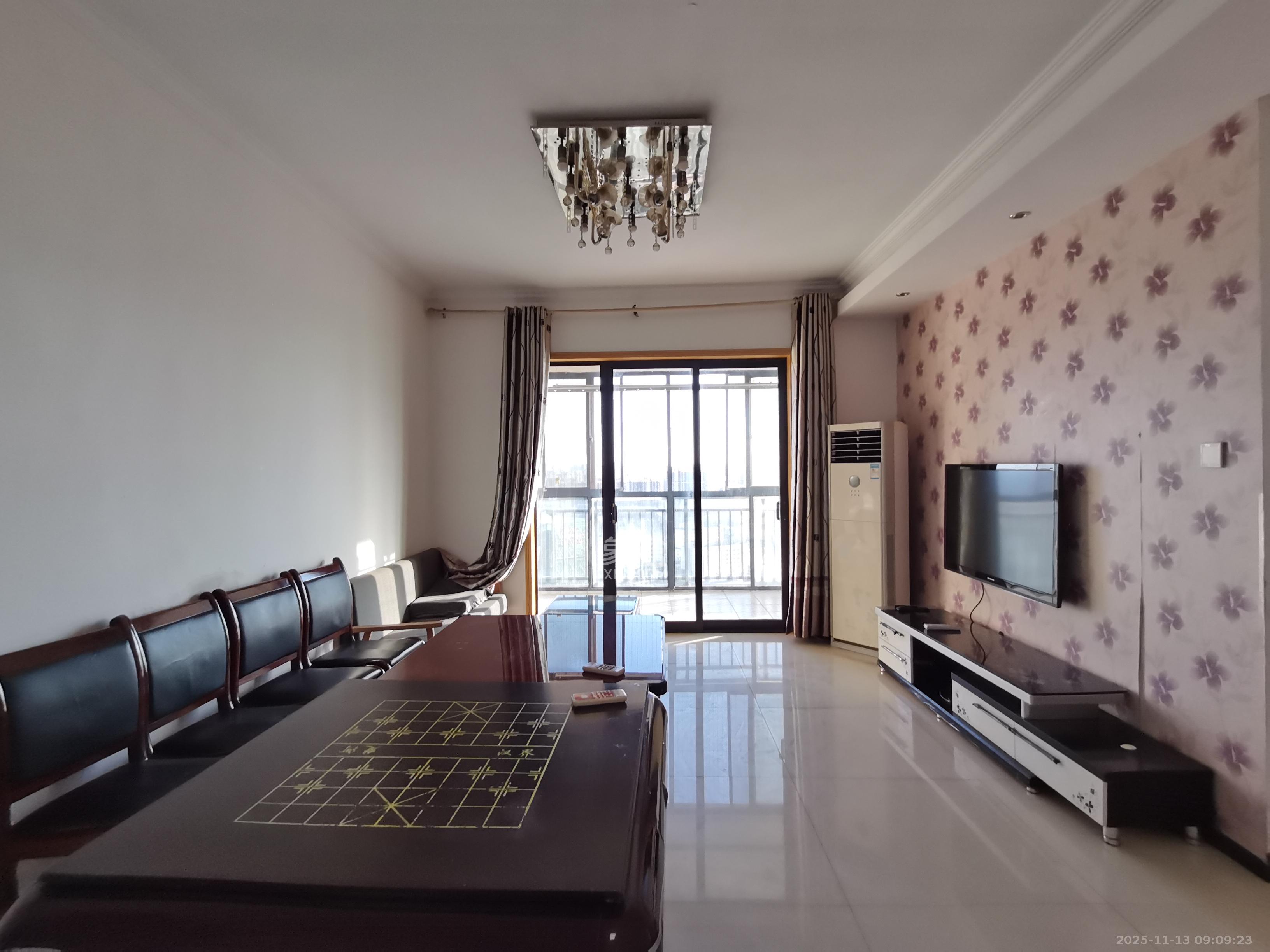 莱茵城 3室2厅1卫 2100.0元/月 莱茵城 3室2厅1卫 2100.0元/月室内图