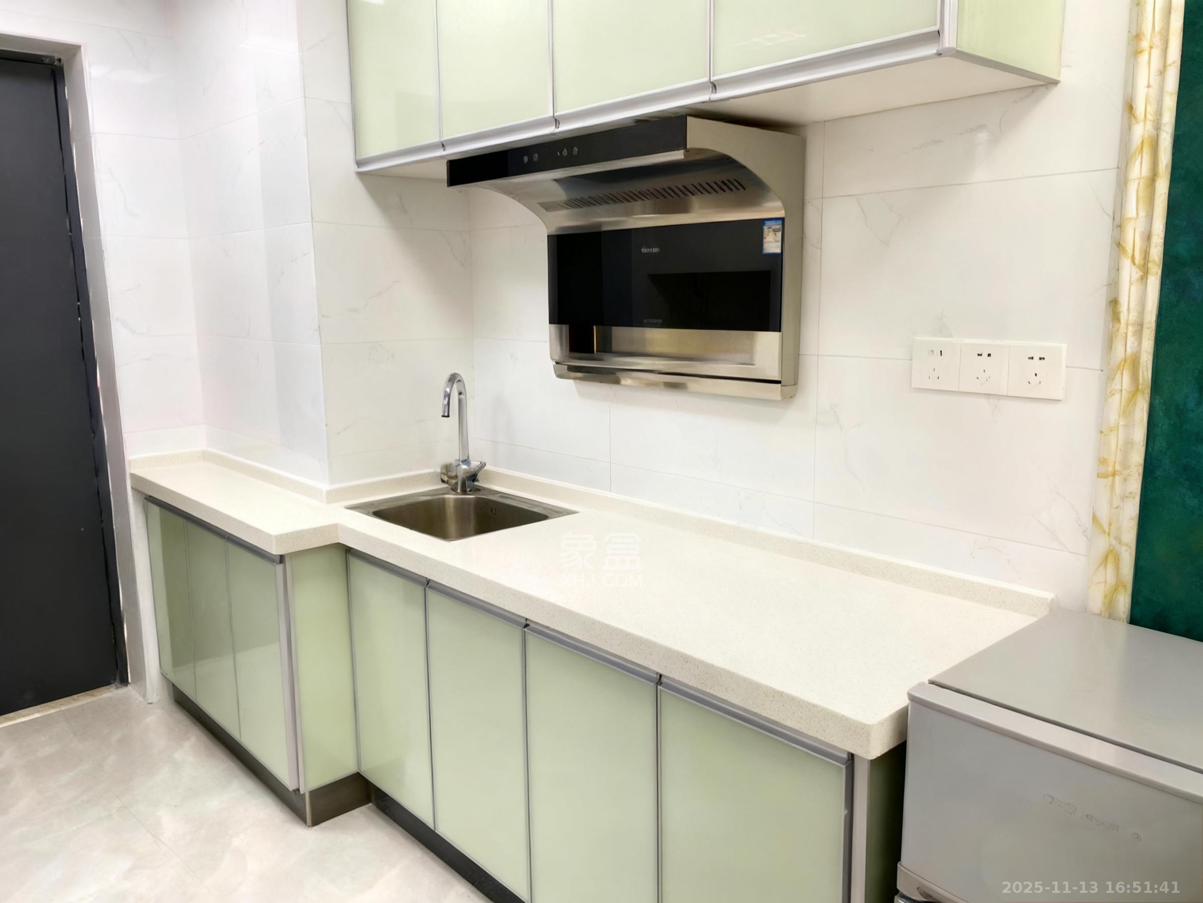 芙蓉万国城MOMA(卓越汇富苑) 1室1厅1卫 1400.0元/月 芙蓉万国城MOMA(卓越汇富苑) 1室1厅1卫 1400.0元/月室内图