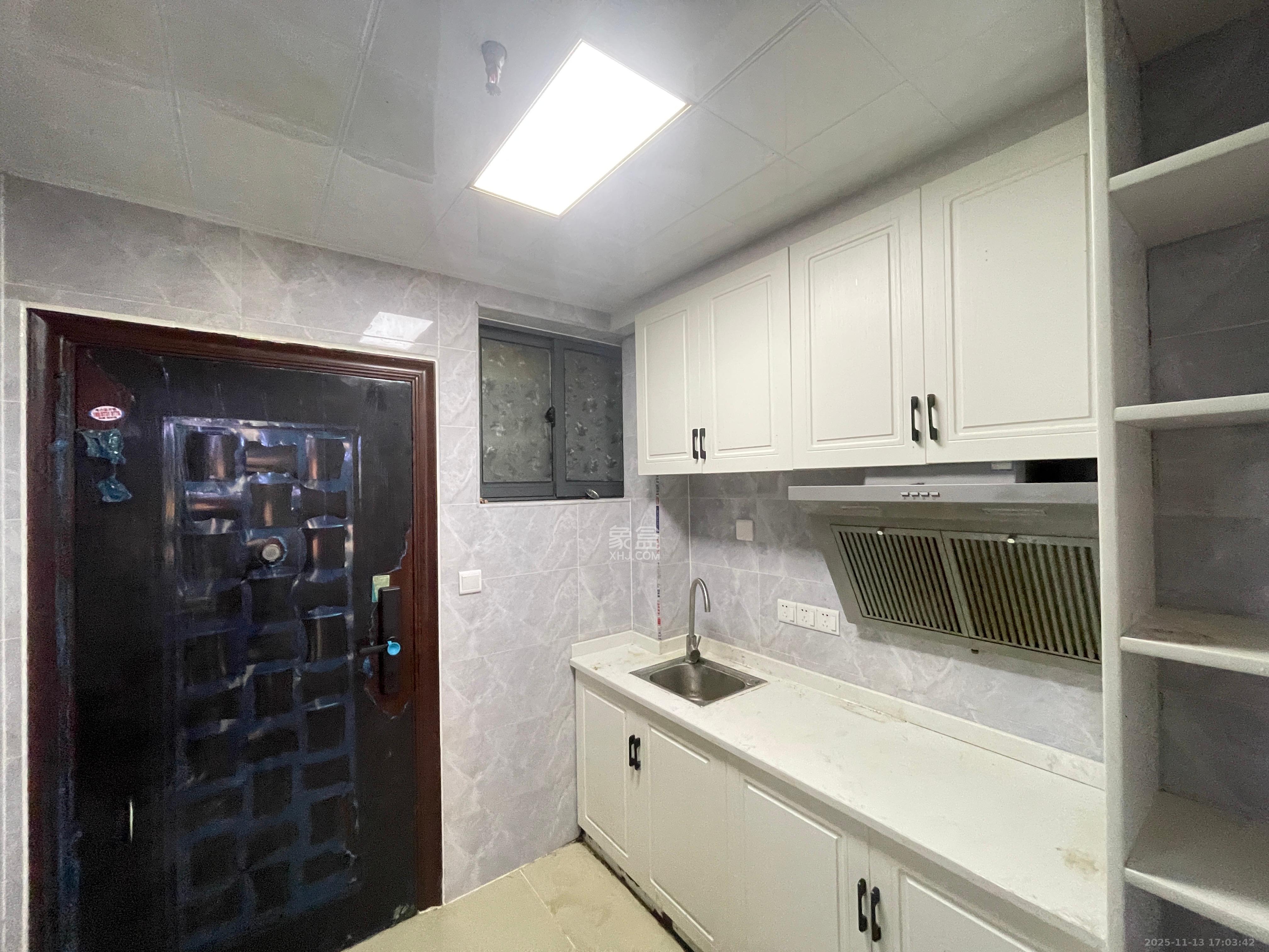 剑桥名门 1室1厅1卫 1500.0元/月 剑桥名门 1室1厅1卫 1500.0元/月室内图