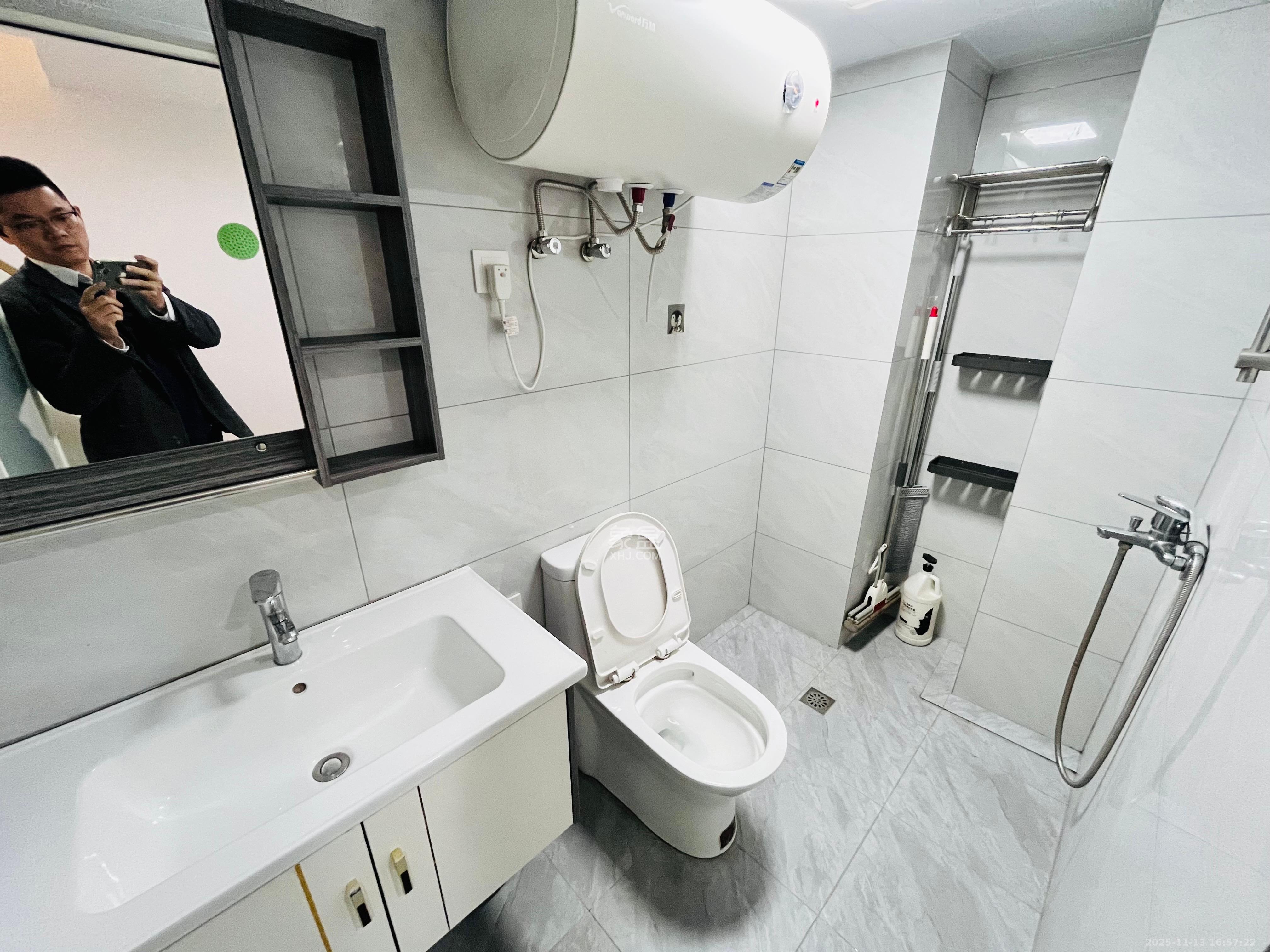 碧桂园城市之光  2室1厅1卫    2200.0元/月室内图