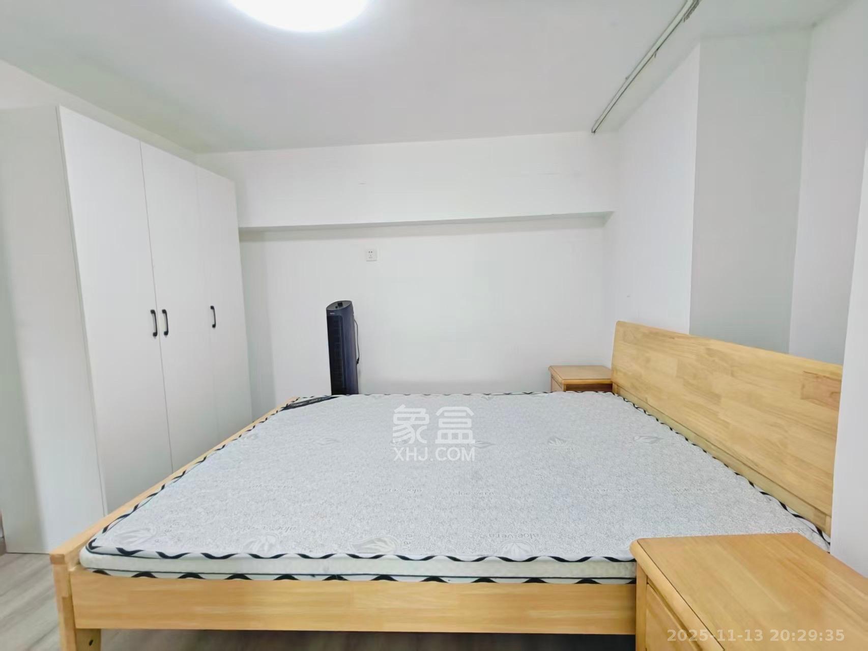 新城悦隽  2室2厅1卫    1600.0元/月室内图