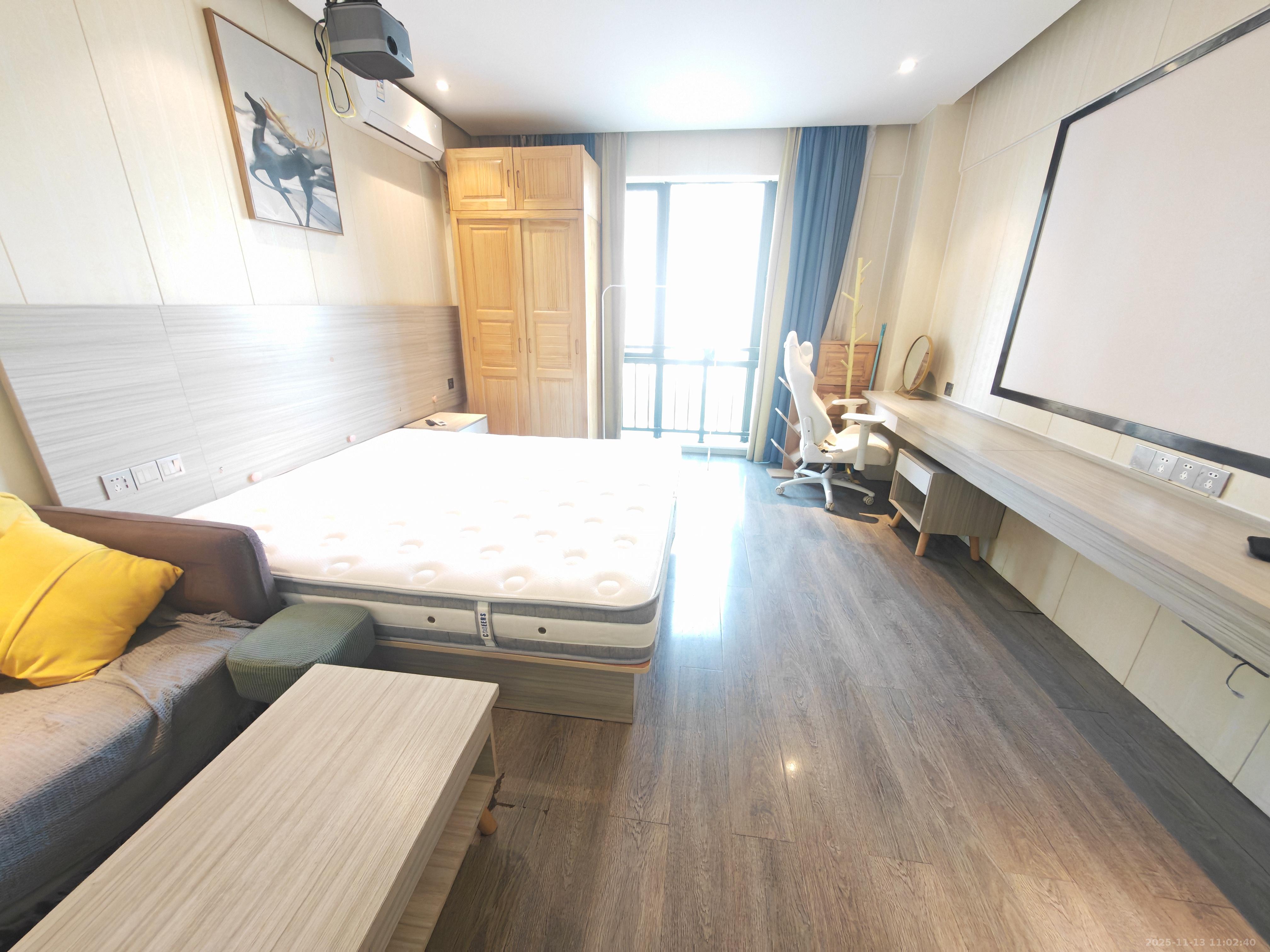 梅溪鑫苑名家  1室1厅1卫    1300.0元/月室内图