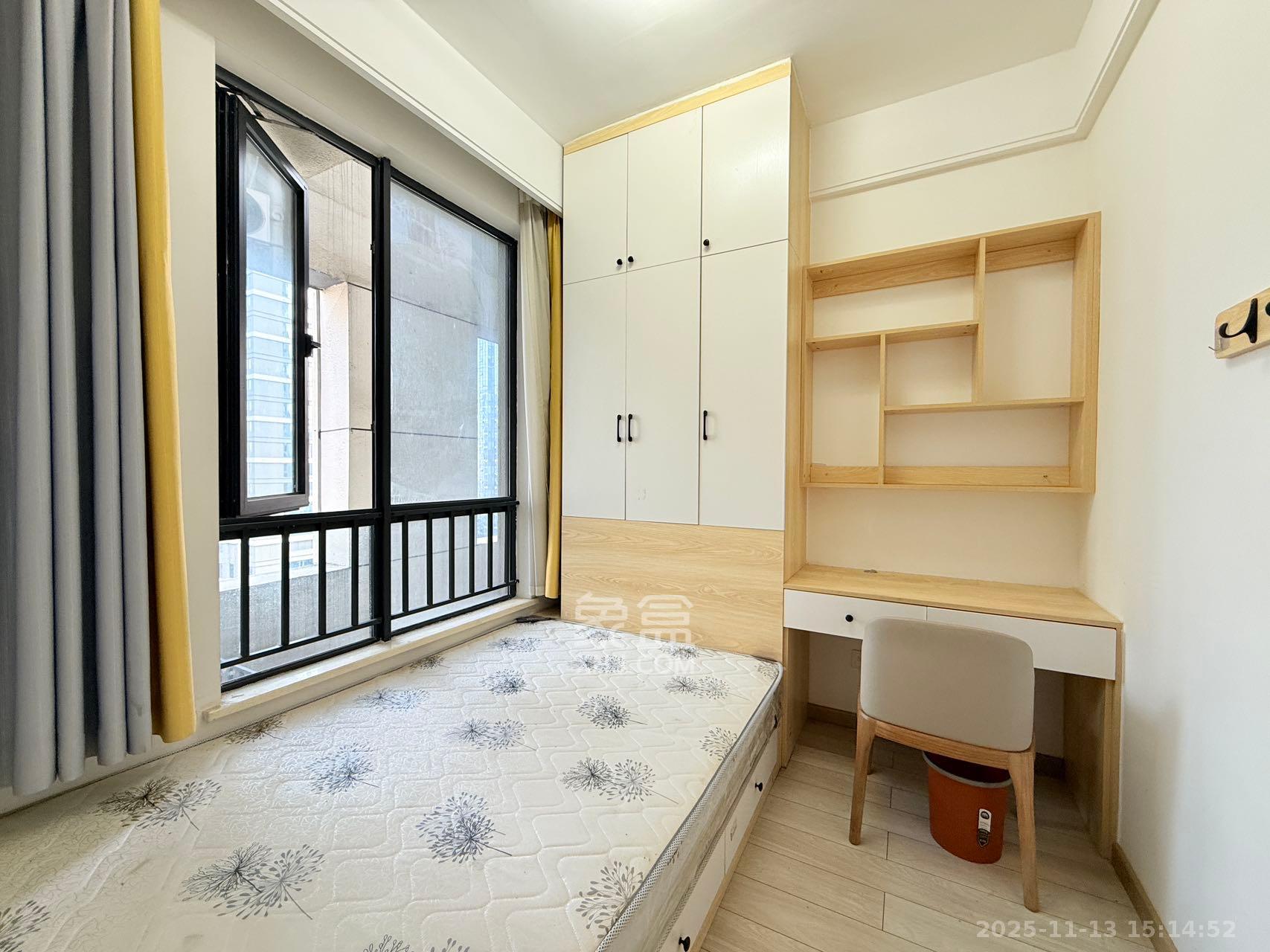 启迪协信中心  2室1厅1卫    2800.0元/月室内图