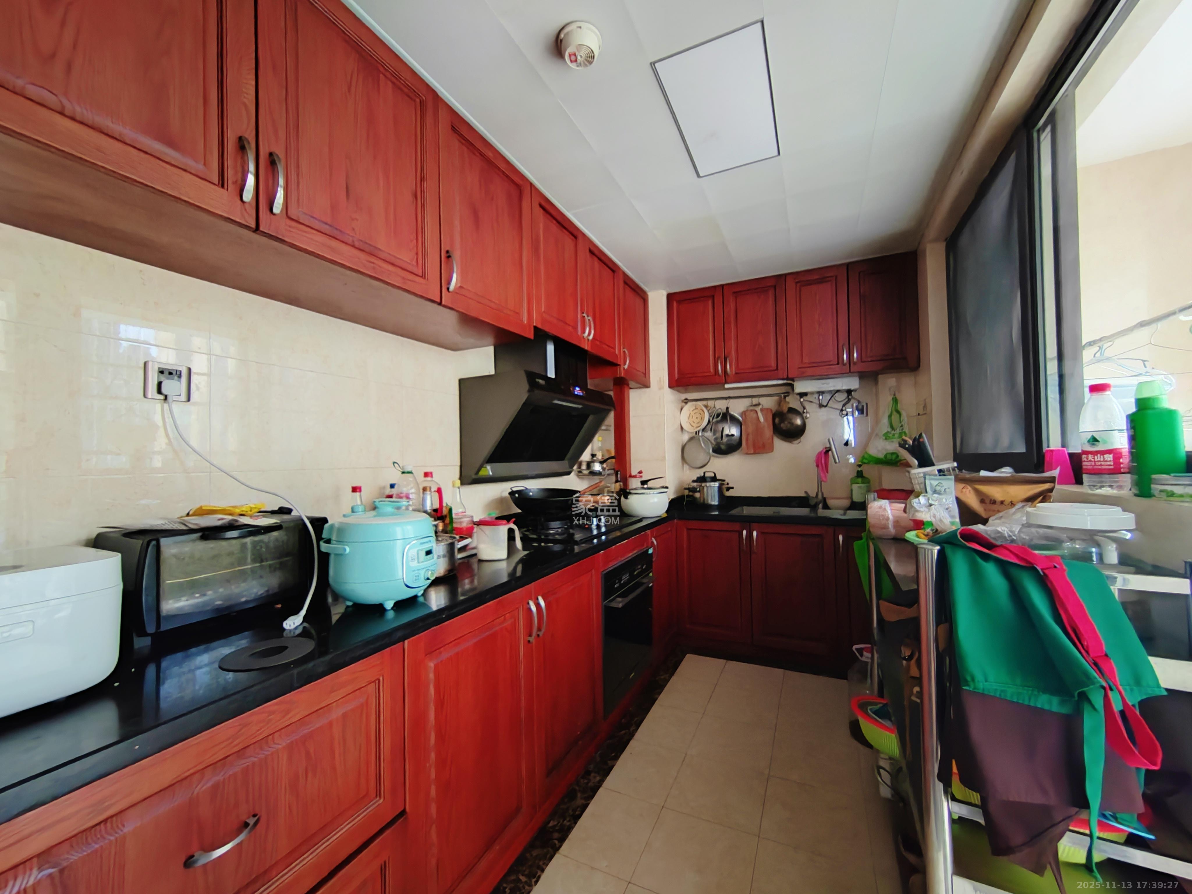 南山雍江汇（滨江国际新城）  4室2厅2卫    5500.0元/月室内图