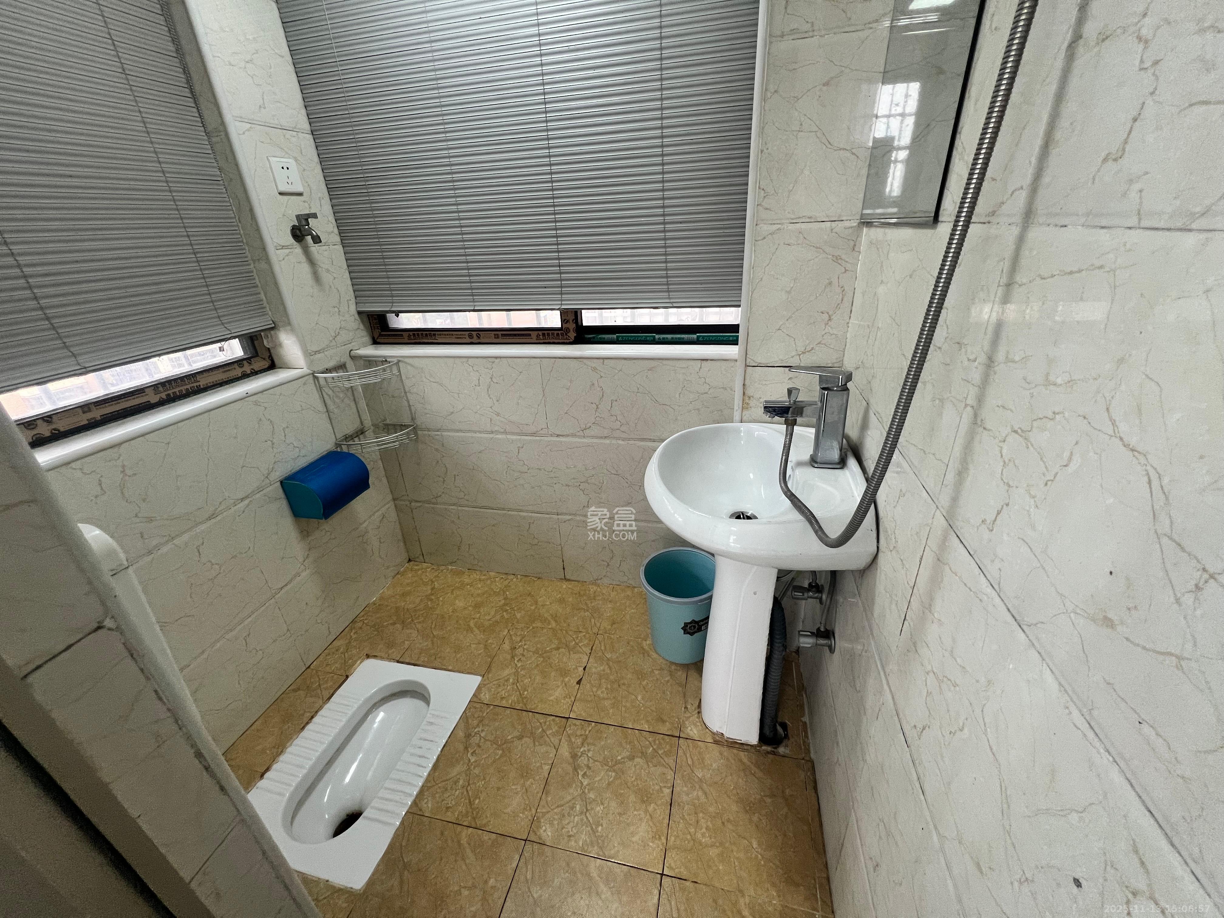 和润园一、二期  1室1厅1卫    1250.0元/月室内图