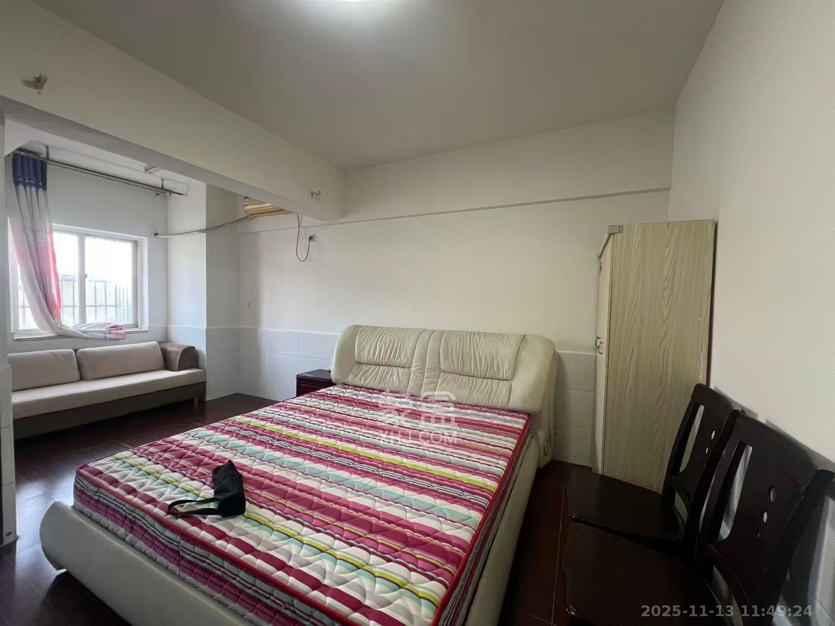 谋房博客(博客天街)  1室1厅1卫    1500.0元/月