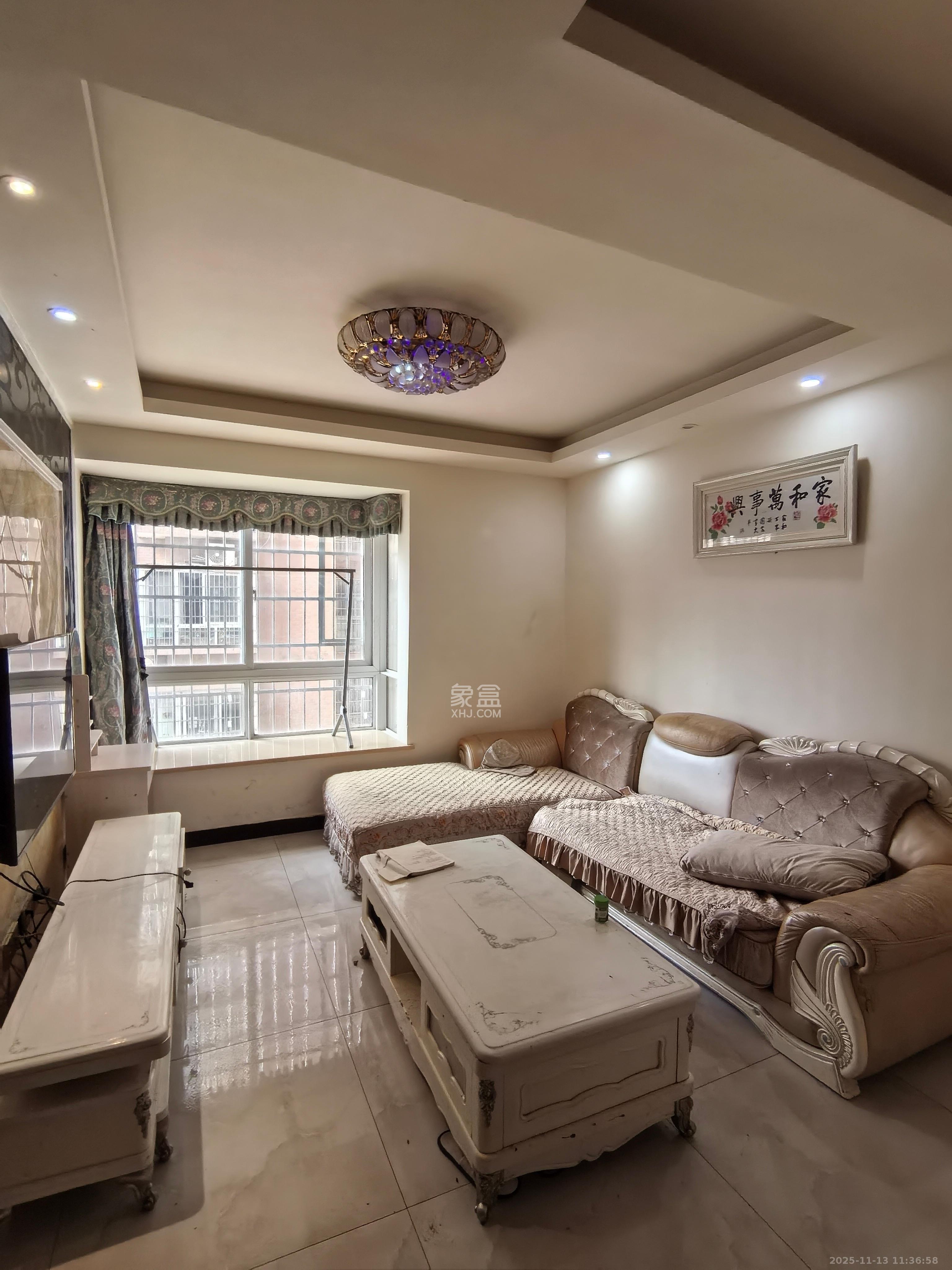 泊林晶城  2室1厅1卫    1600.0元/月