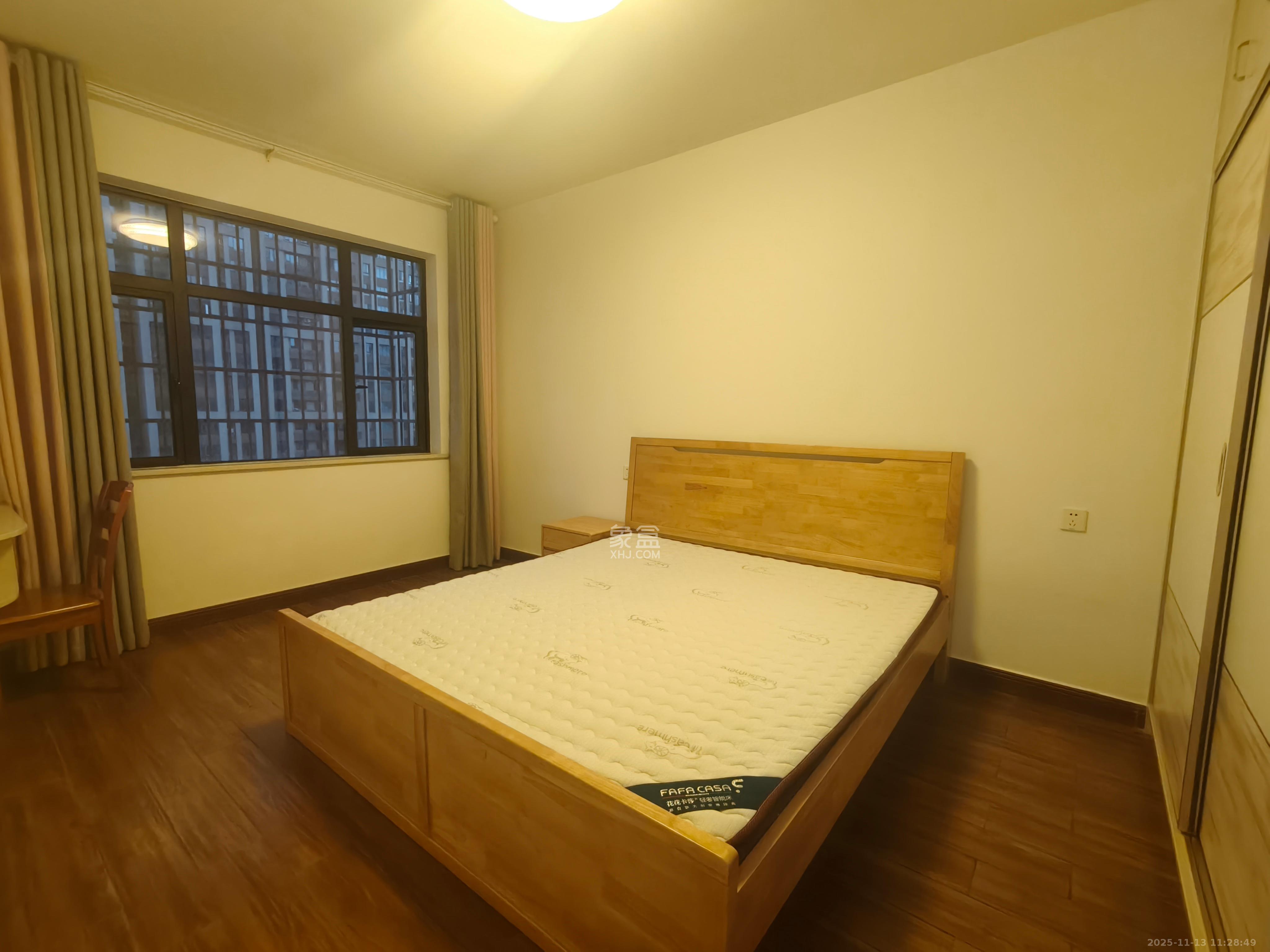 盛隆佳园 2室2厅1卫 2200.0元/月 盛隆佳园 2室2厅1卫 2200.0元/月室内图