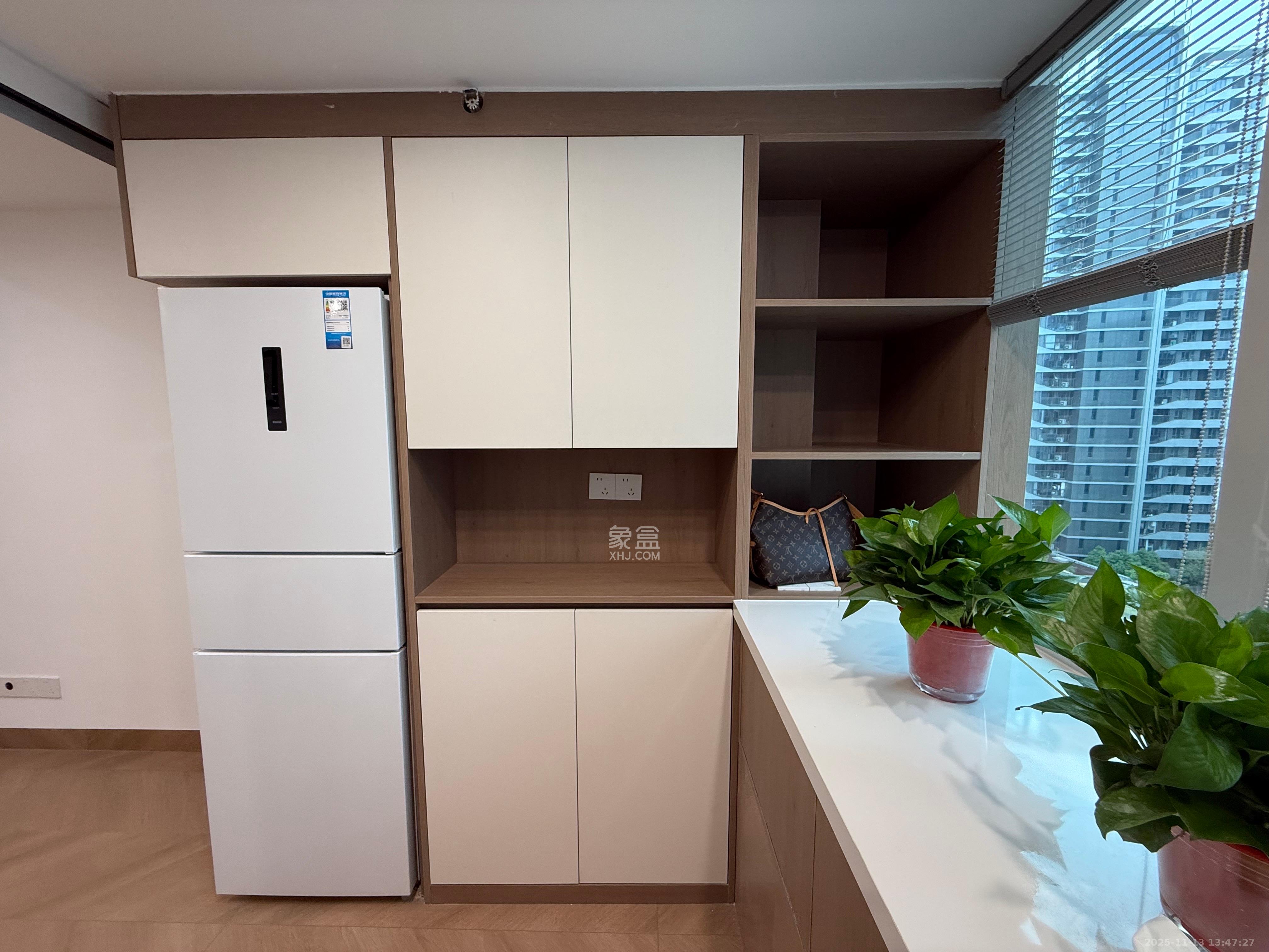 复地滨江金融中心  2室2厅1卫    2800.0元/月室内图