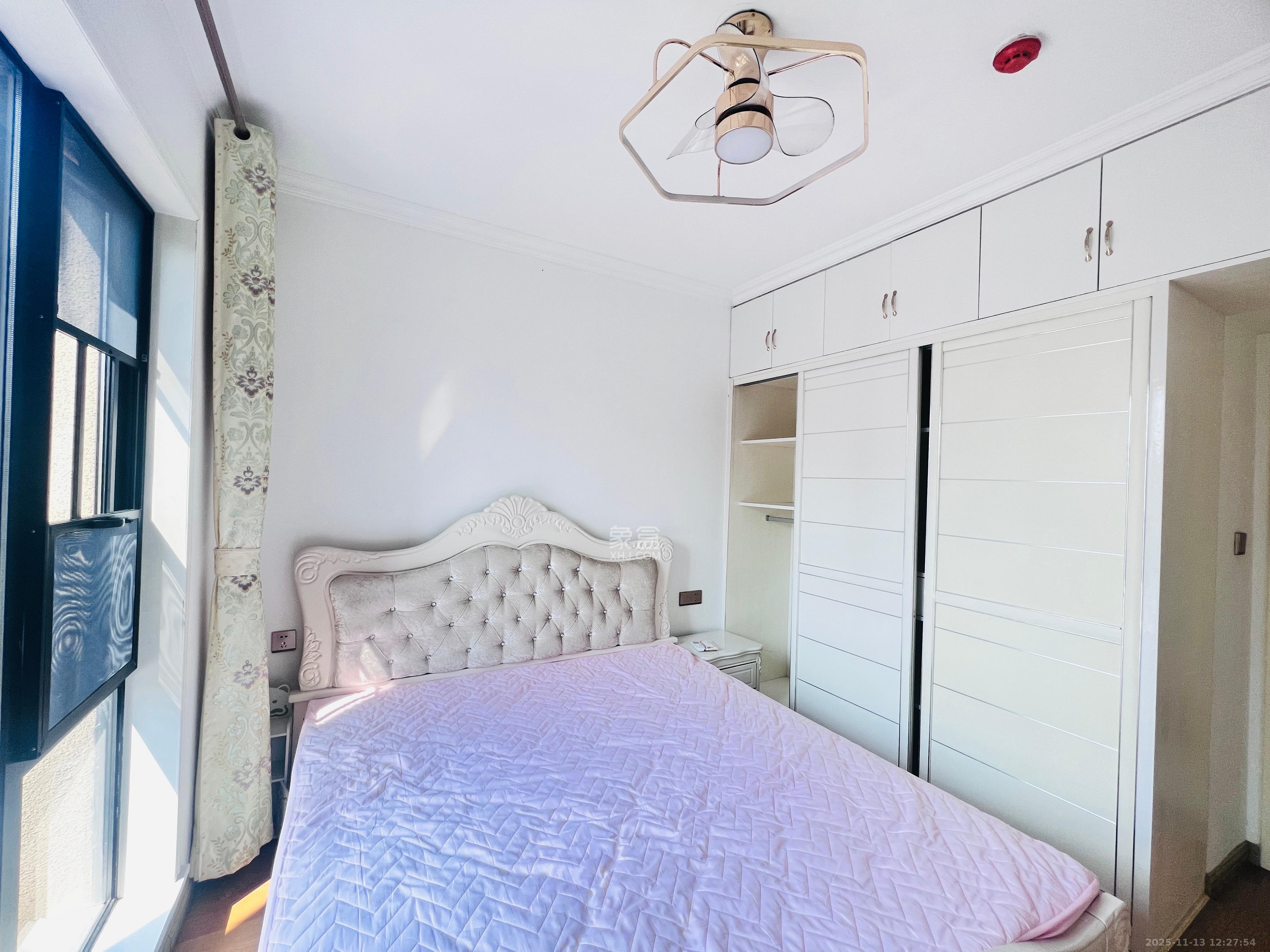 航天溪湖  2室2厅1卫    2500.0元/月室内图