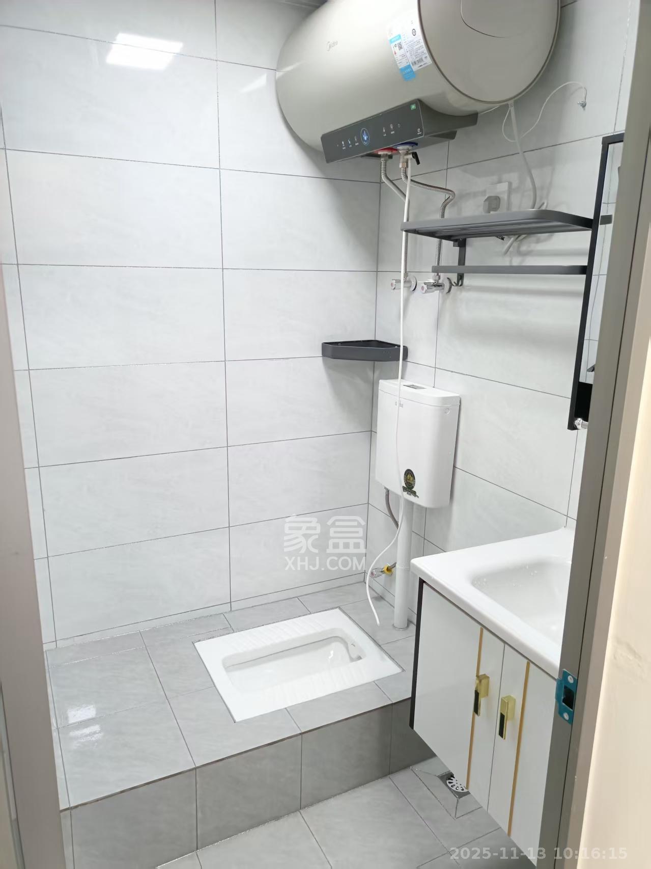 观园国际公寓  1室1厅1卫    1900.0元/月室内图