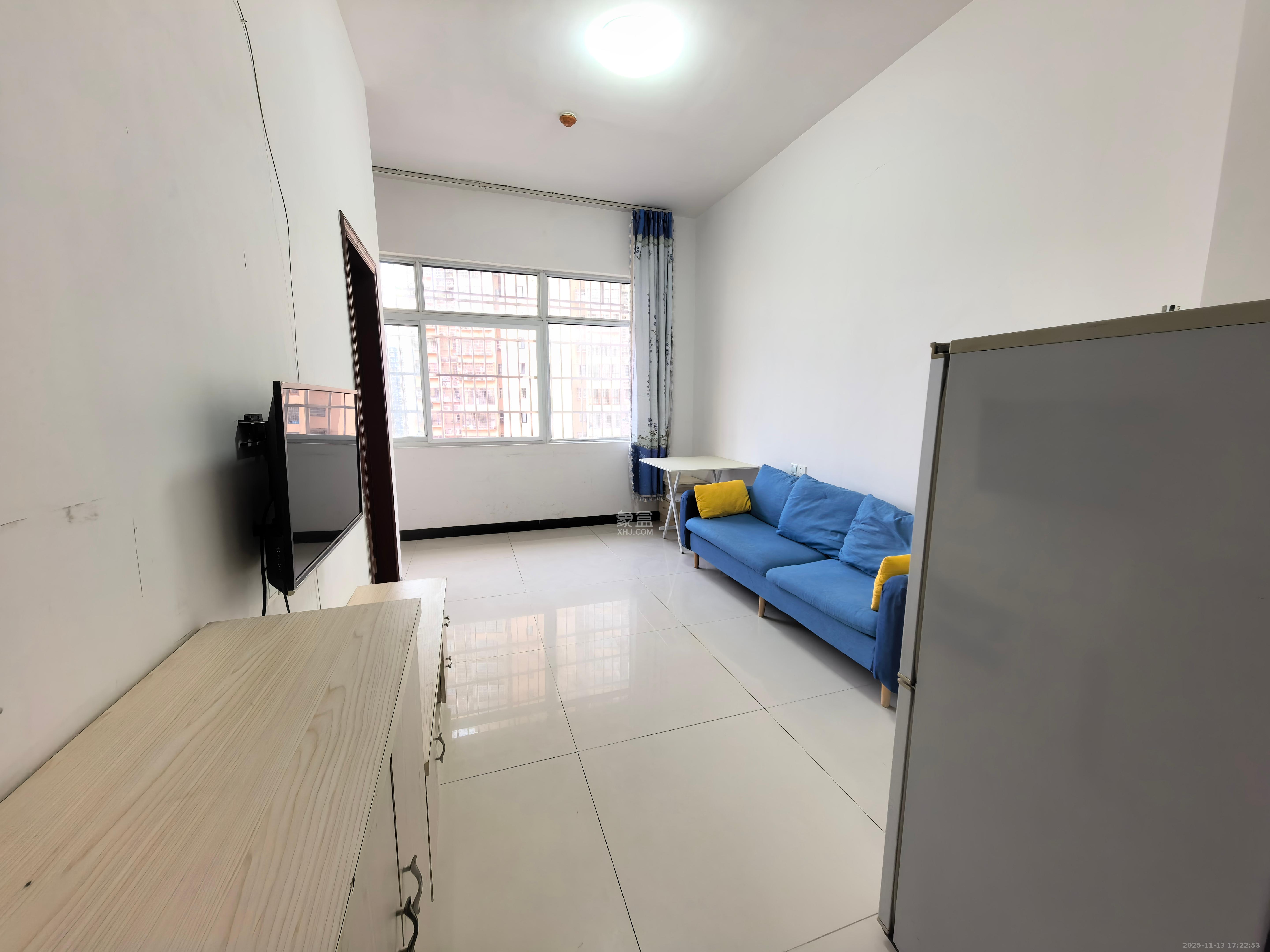 骑龙安置小区 1室1厅1卫 1300.0元/月 骑龙安置小区 1室1厅1卫 1300.0元/月室内图