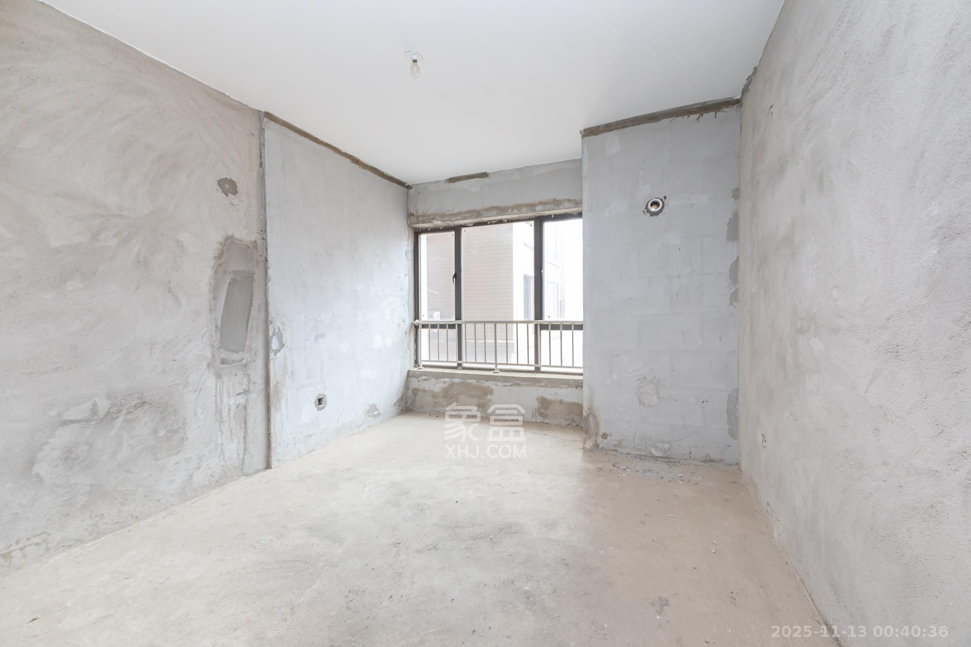 润和又一城  1室0厅0卫    88.0万卧室