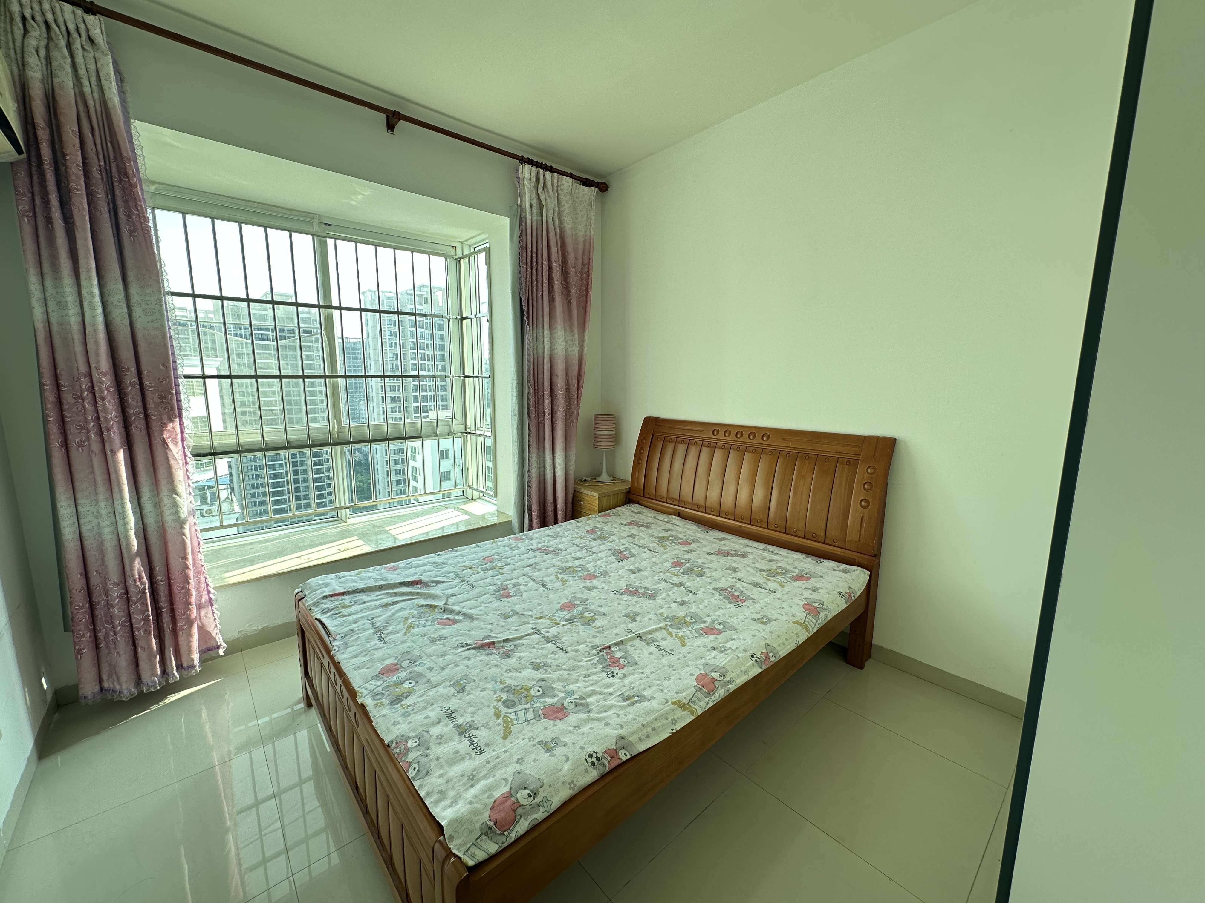 华宝雅苑 2室2厅1卫 2400.0元/月 华宝雅苑 2室2厅1卫 2400.0元/月室内图