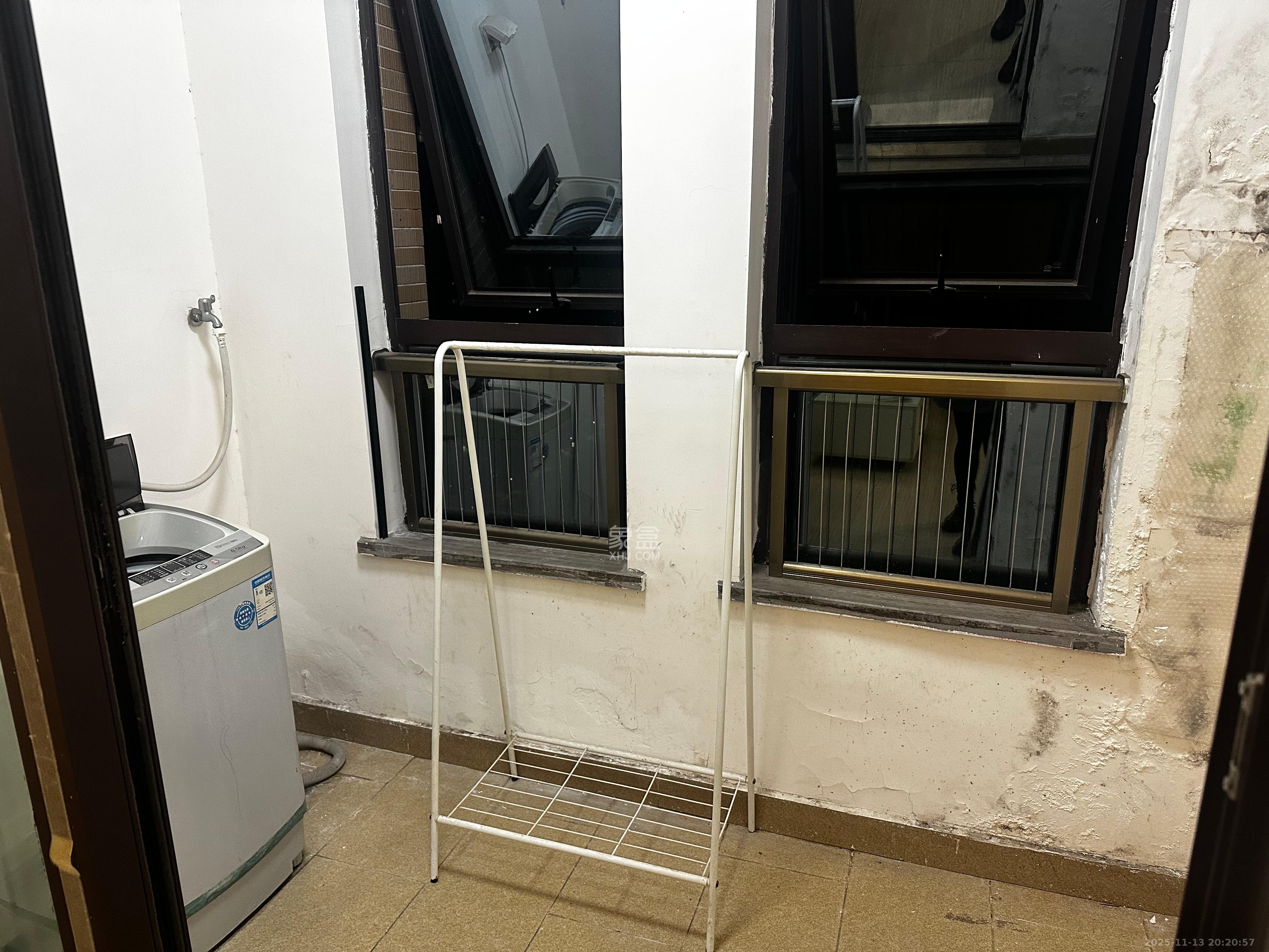 奥林匹克花园贡院三期  1室1厅1卫    1300.0元/月室内图