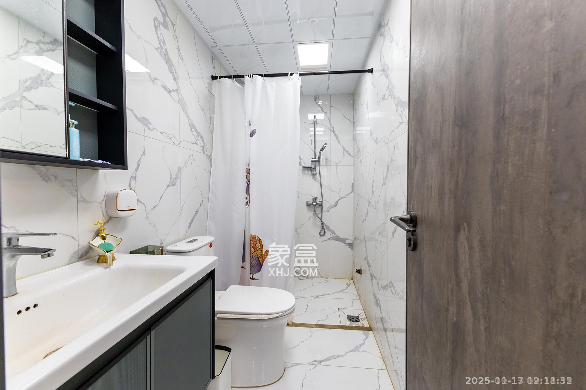 盈峰翠邸  5室2厅4卫    12000.0元/月室内图