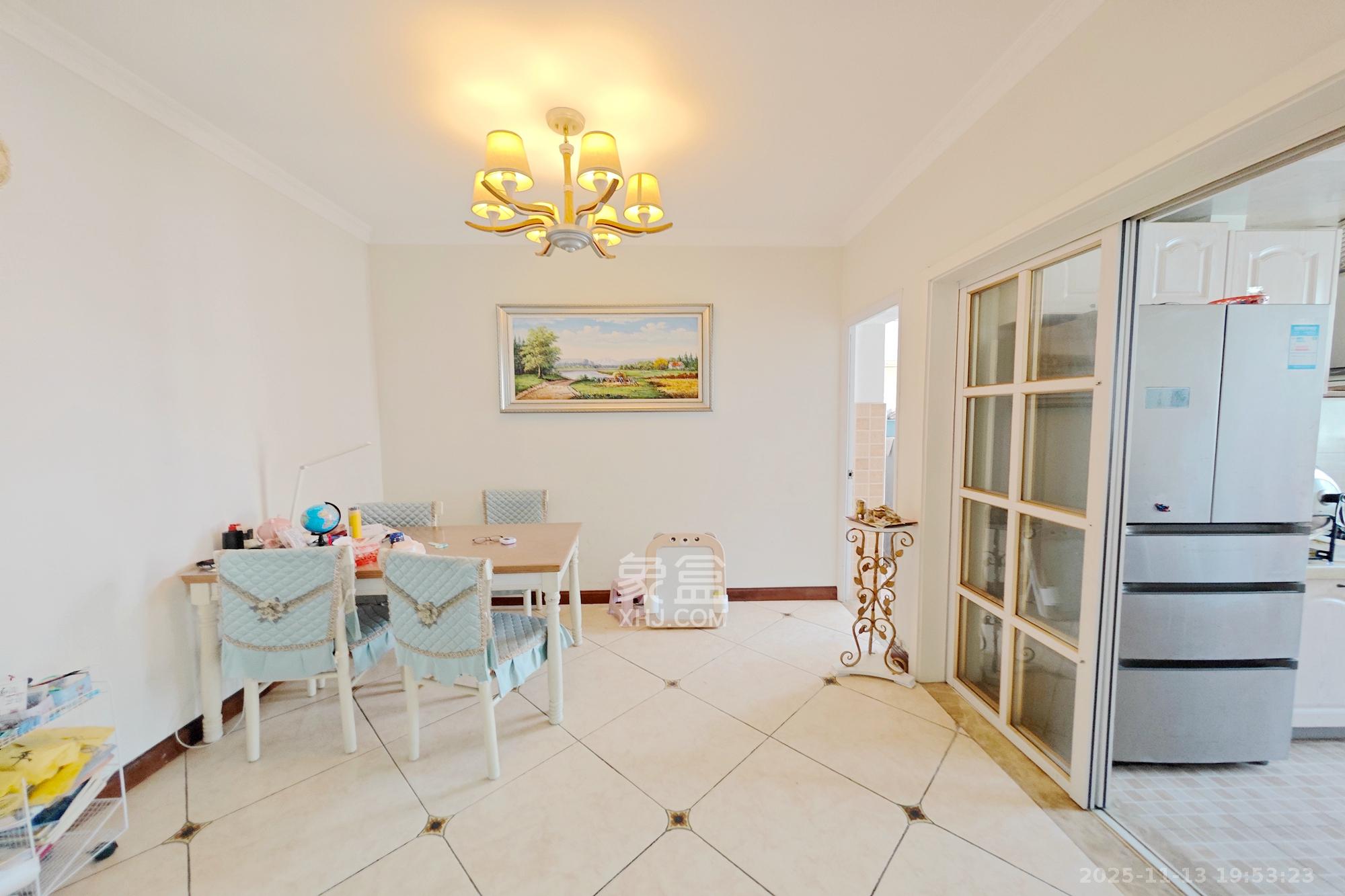 书香名邸  1室2厅2卫    108.9万