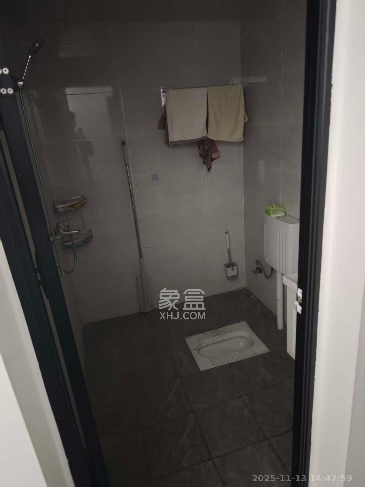 江南华府 2室2厅1卫 1800.0元/月 江南华府 2室2厅1卫 1800.0元/月室内图