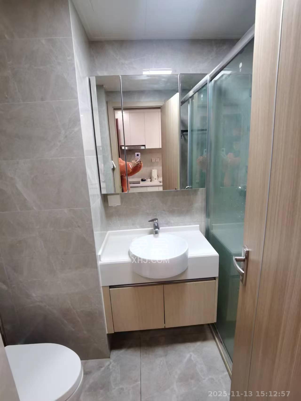 中海阅江府  1室1厅1卫    1900.0元/月室内图