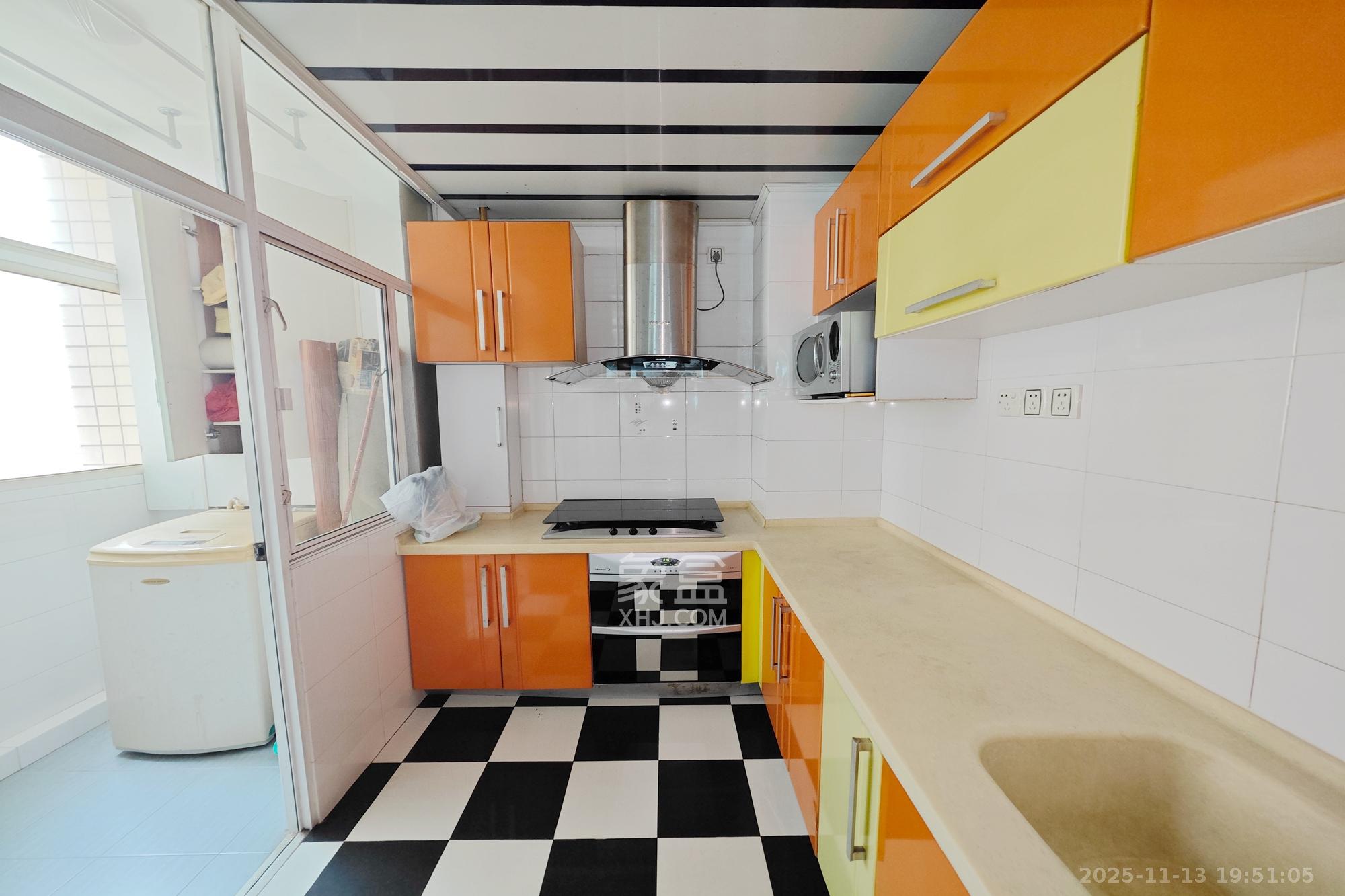 名都花园 3室2厅2卫 86.0万 名都花园 3室2厅2卫 86.0万厨房