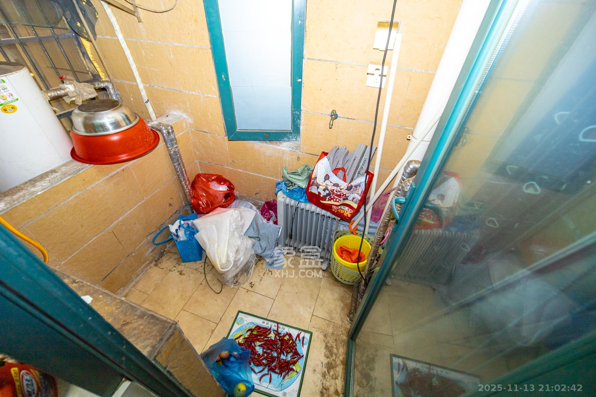 恒大翡翠华庭  3室2厅1卫    65.8万其他