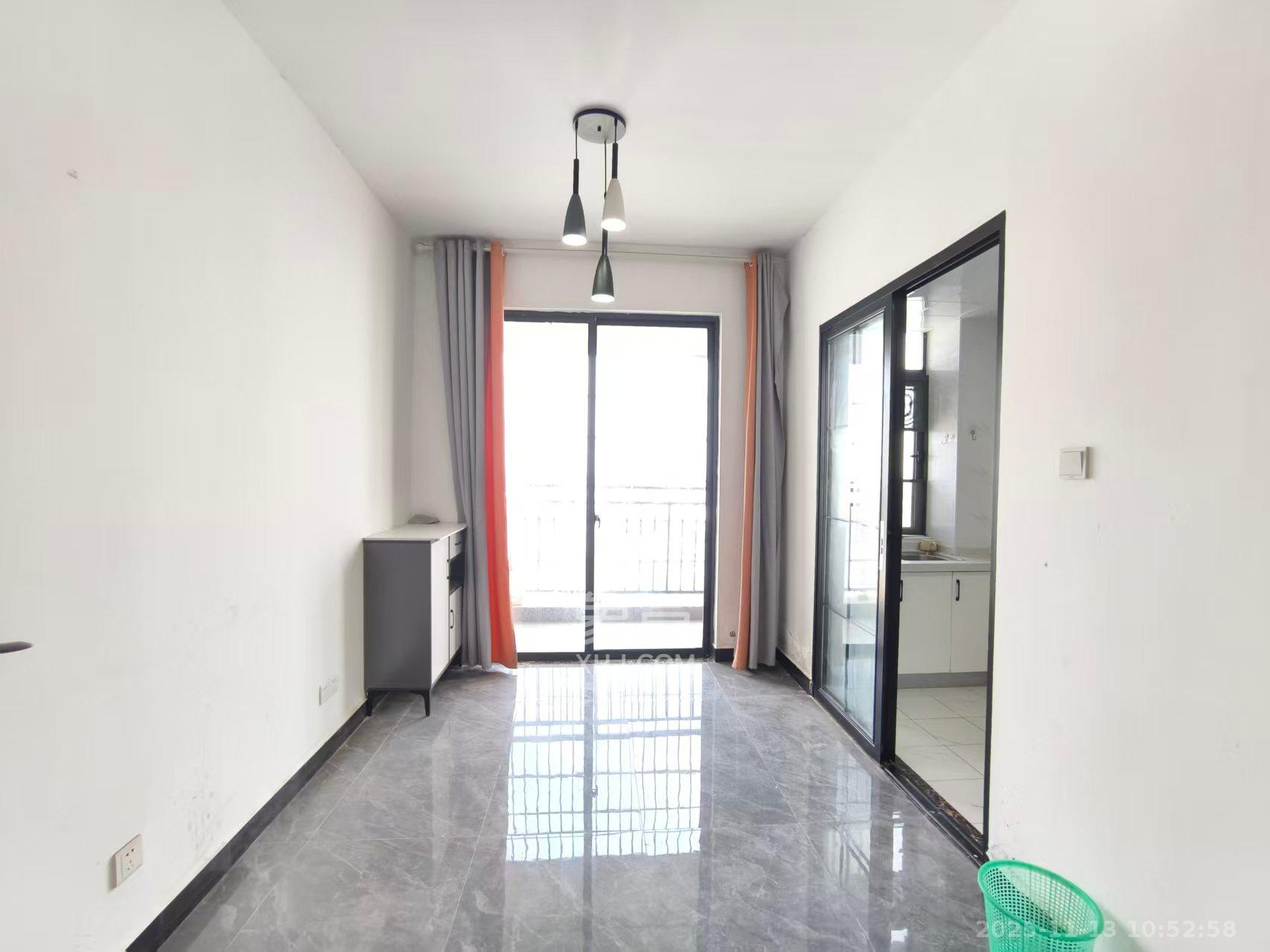 紫华郡  4室2厅2卫    2700.0元/月室内图