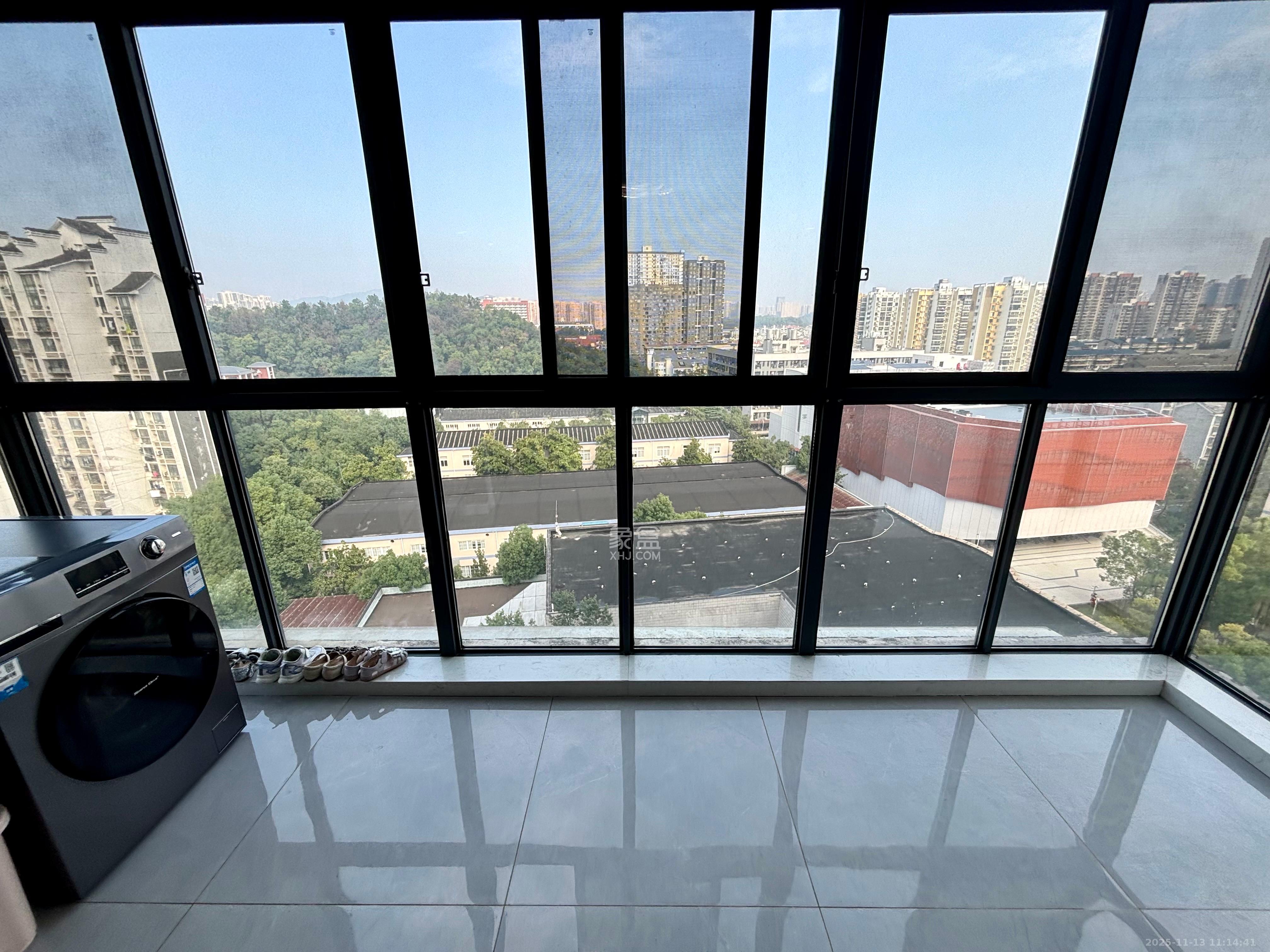 海林馨香雅苑  4室2厅2卫    2600.0元/月室内图