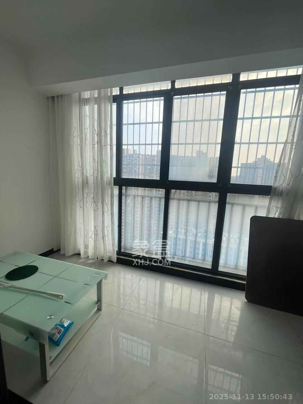 泊爱蓝湾  3室2厅2卫    3000.0元/月室内图