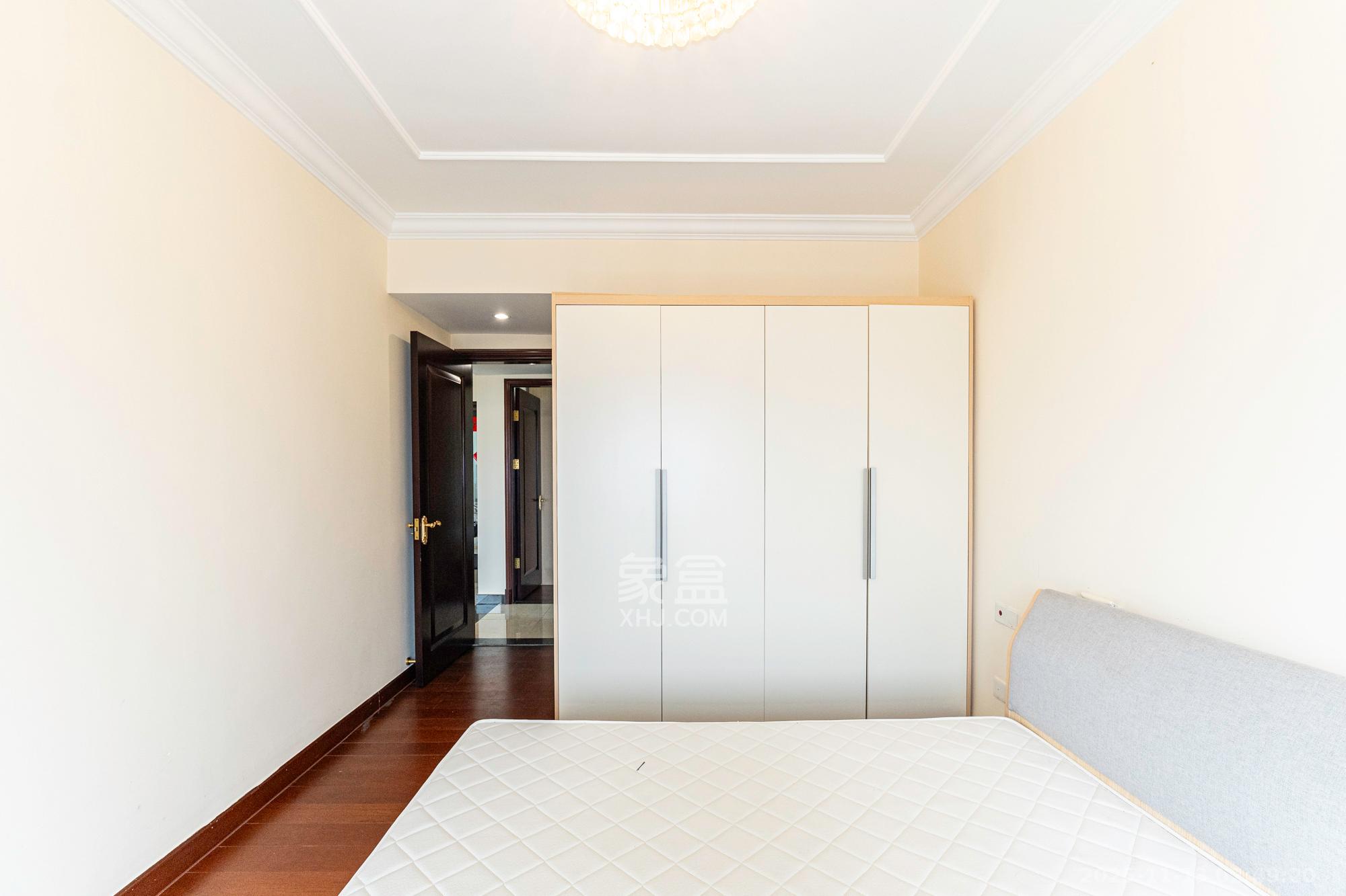 恒大雅苑  1室0厅0卫    72.0万卧室