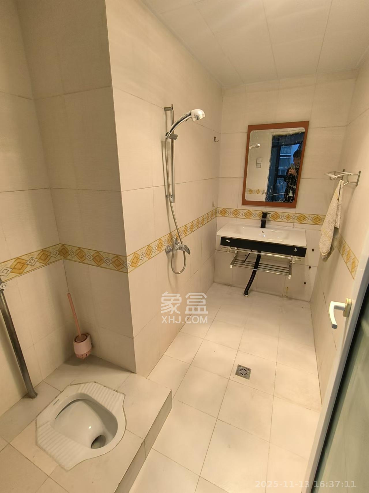 湘域中央 1室1厅1卫 1800.0元/月 湘域中央 1室1厅1卫 1800.0元/月室内图