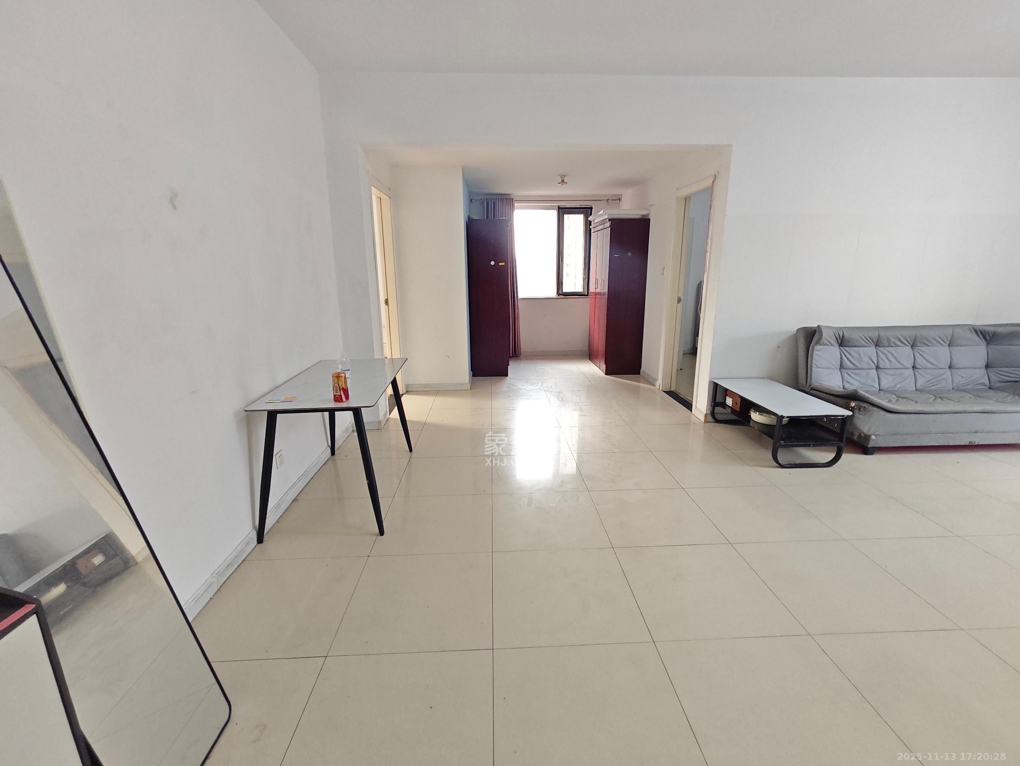 联美品格  3室2厅1卫    1700.0元/月室内图