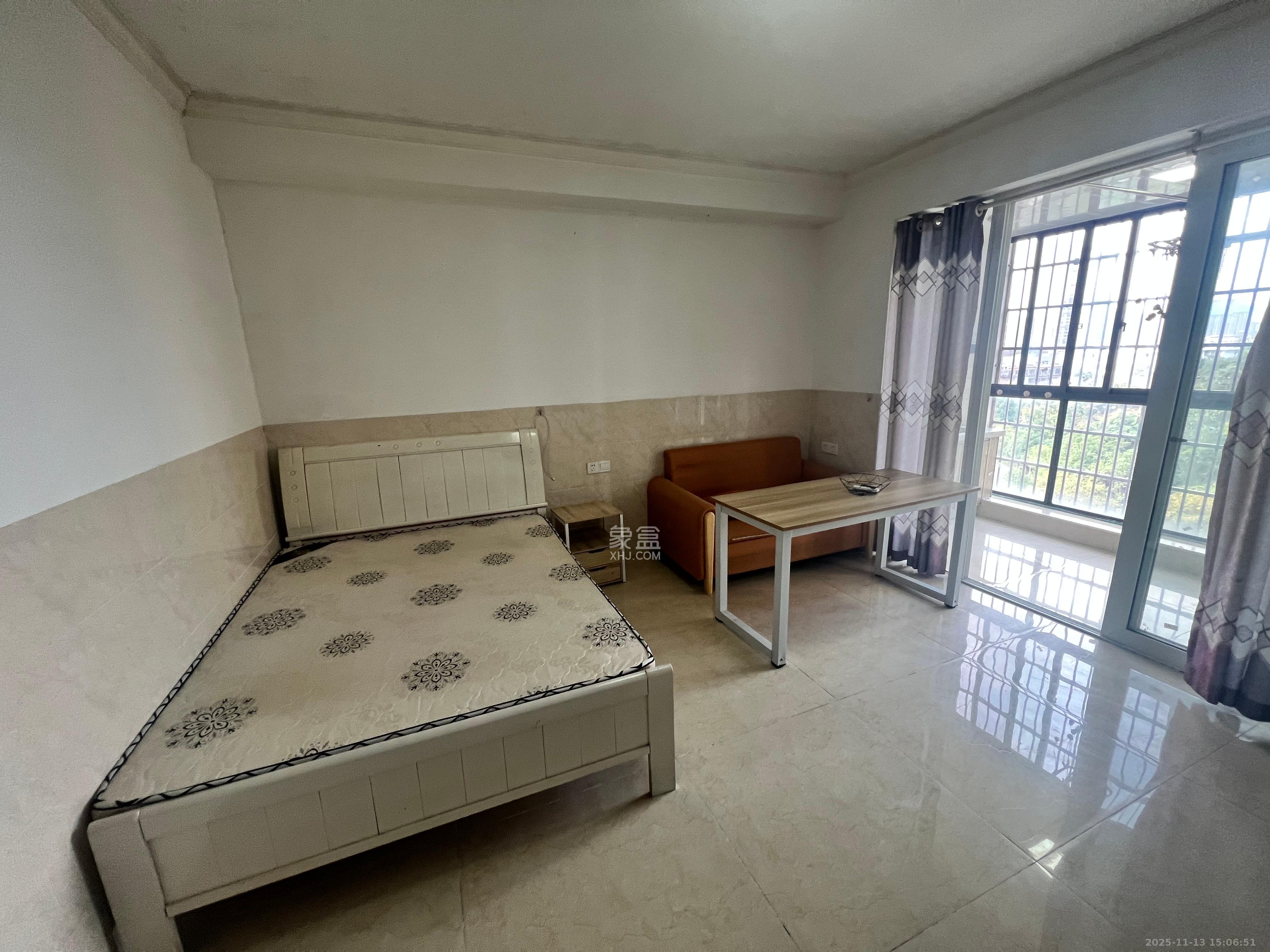 和润园一、二期  1室1厅1卫    1250.0元/月室内图