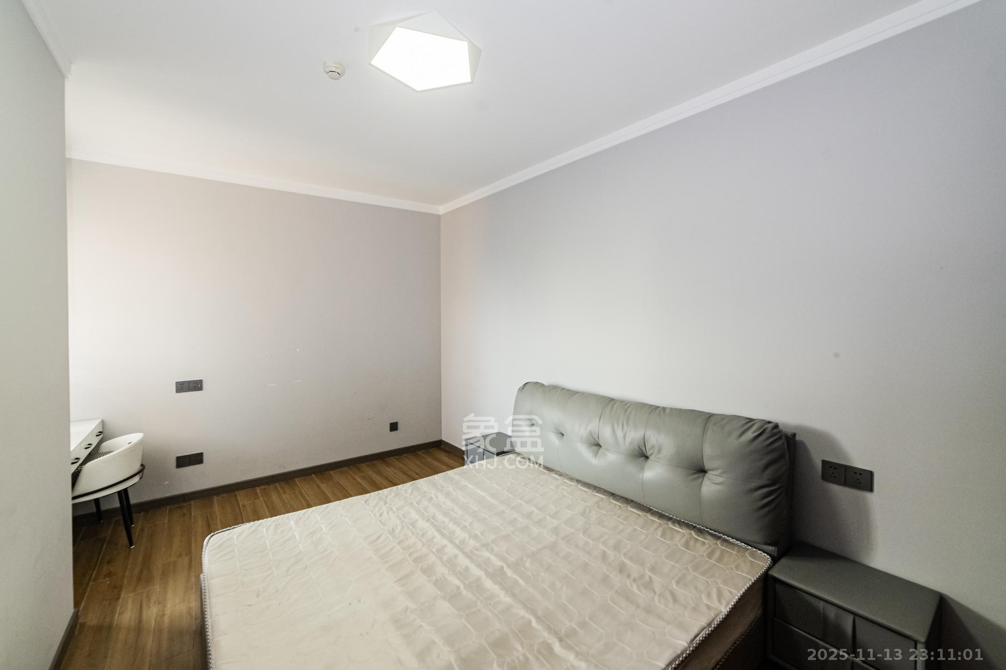 北辰三角洲C3区  3室2厅1卫    150.0万卧室