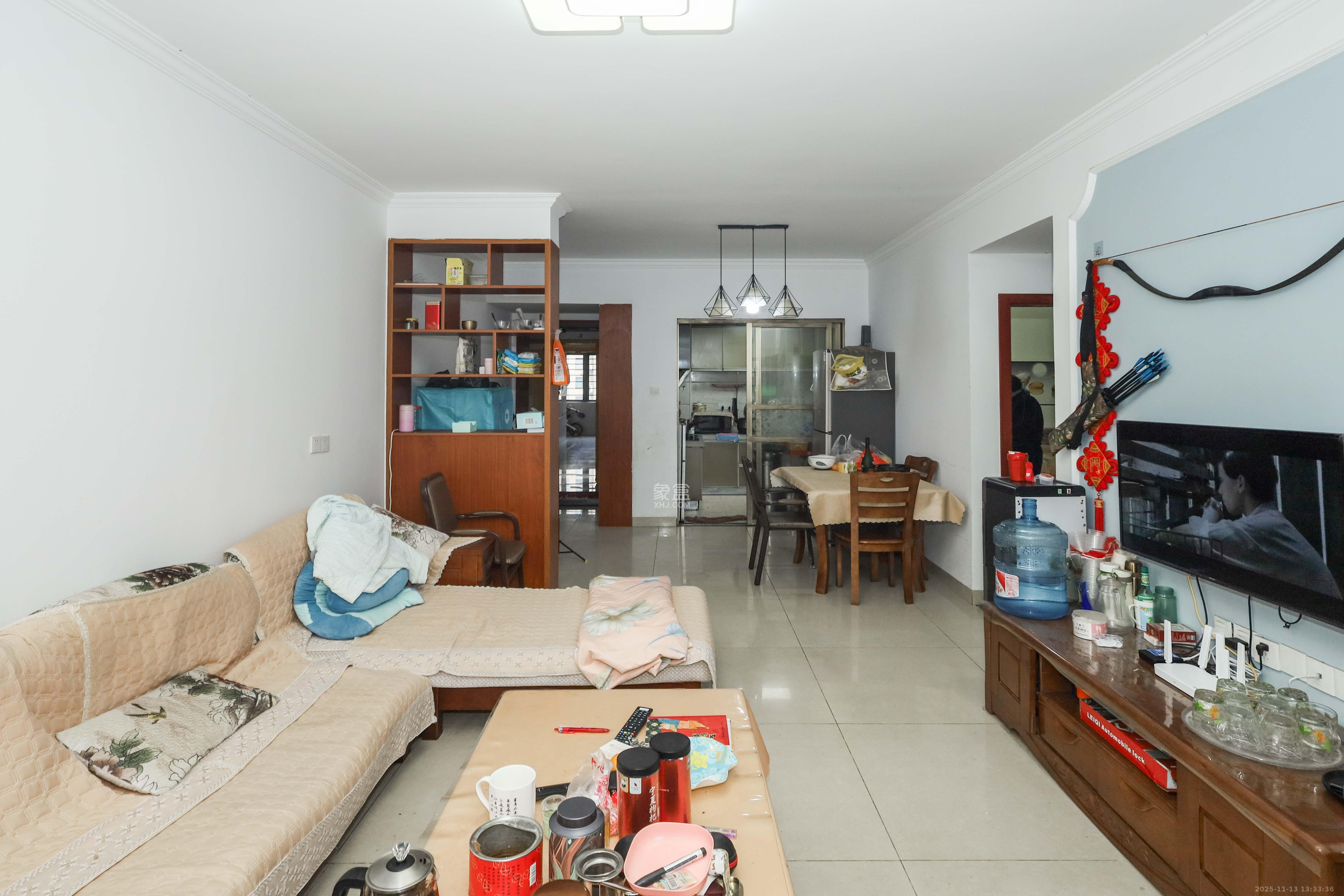 梅溪湖合能璞丽  3室2厅2卫    108.0万客厅