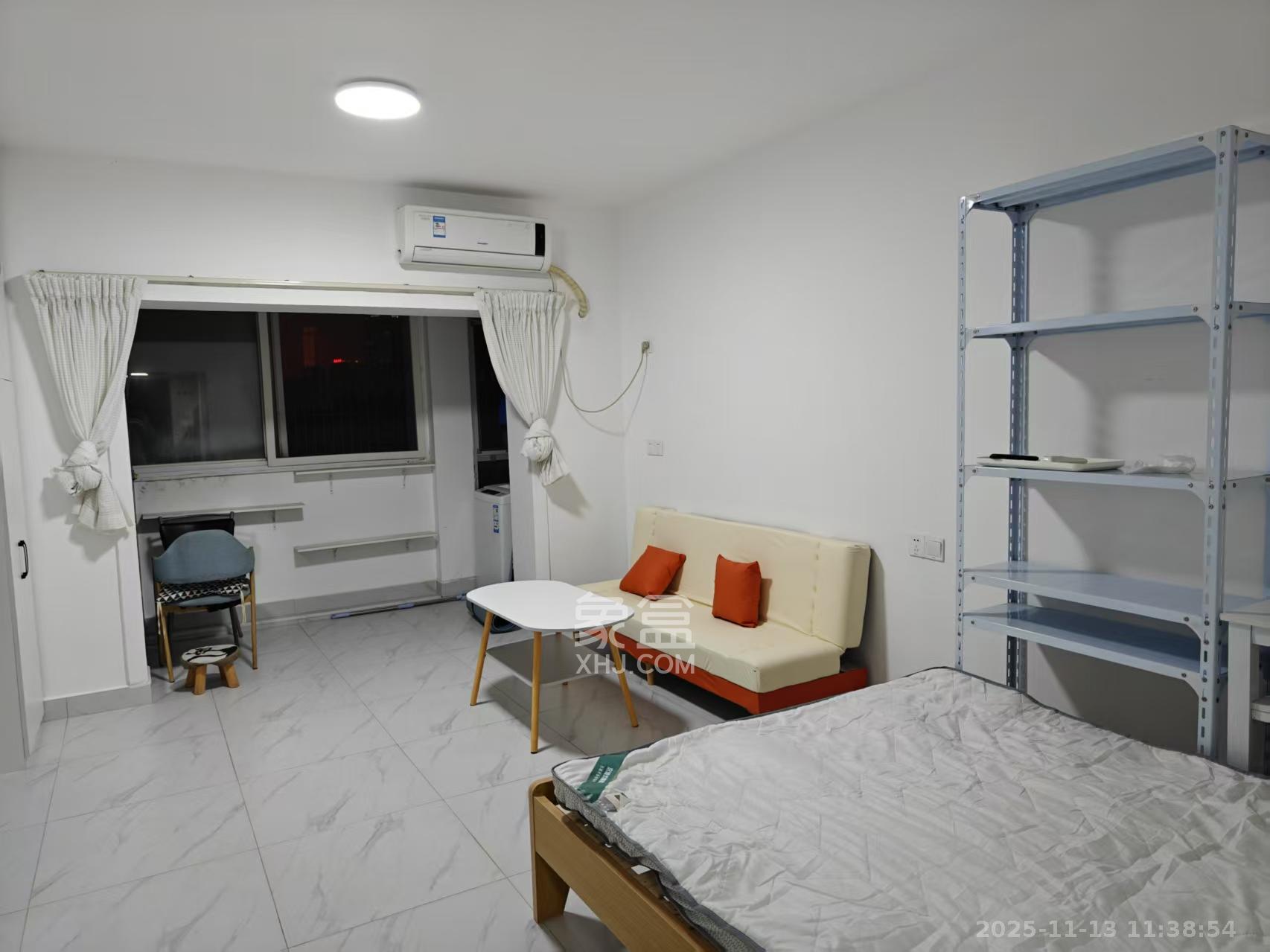 2076至高点  1室1厅1卫    1500.0元/月室内图