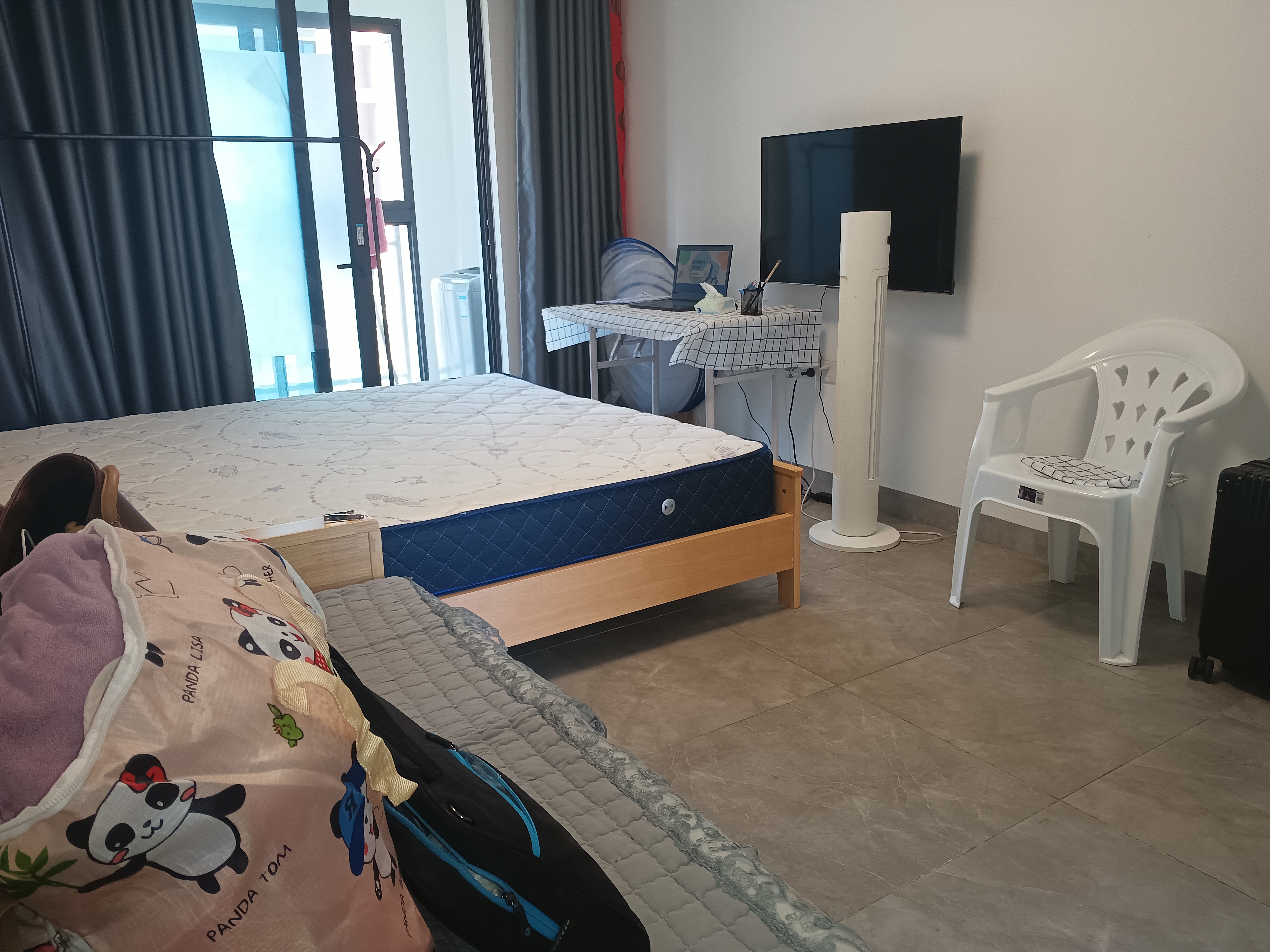 滨海新天地  1室1厅1卫    1600.0元/月室内图