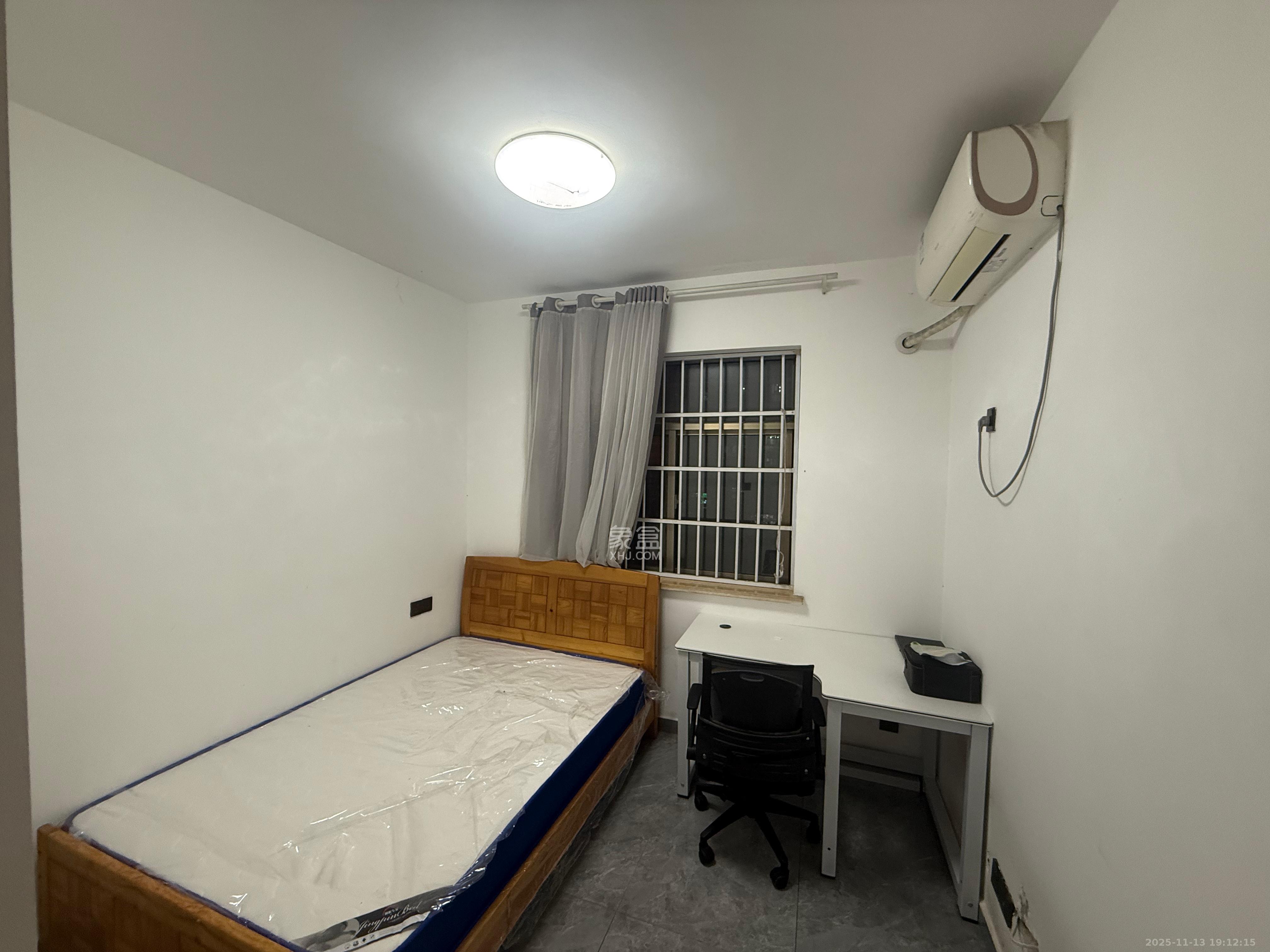 锦湘国际星城二期（锦雅苑）  3室2厅2卫    2800.0元/月室内图