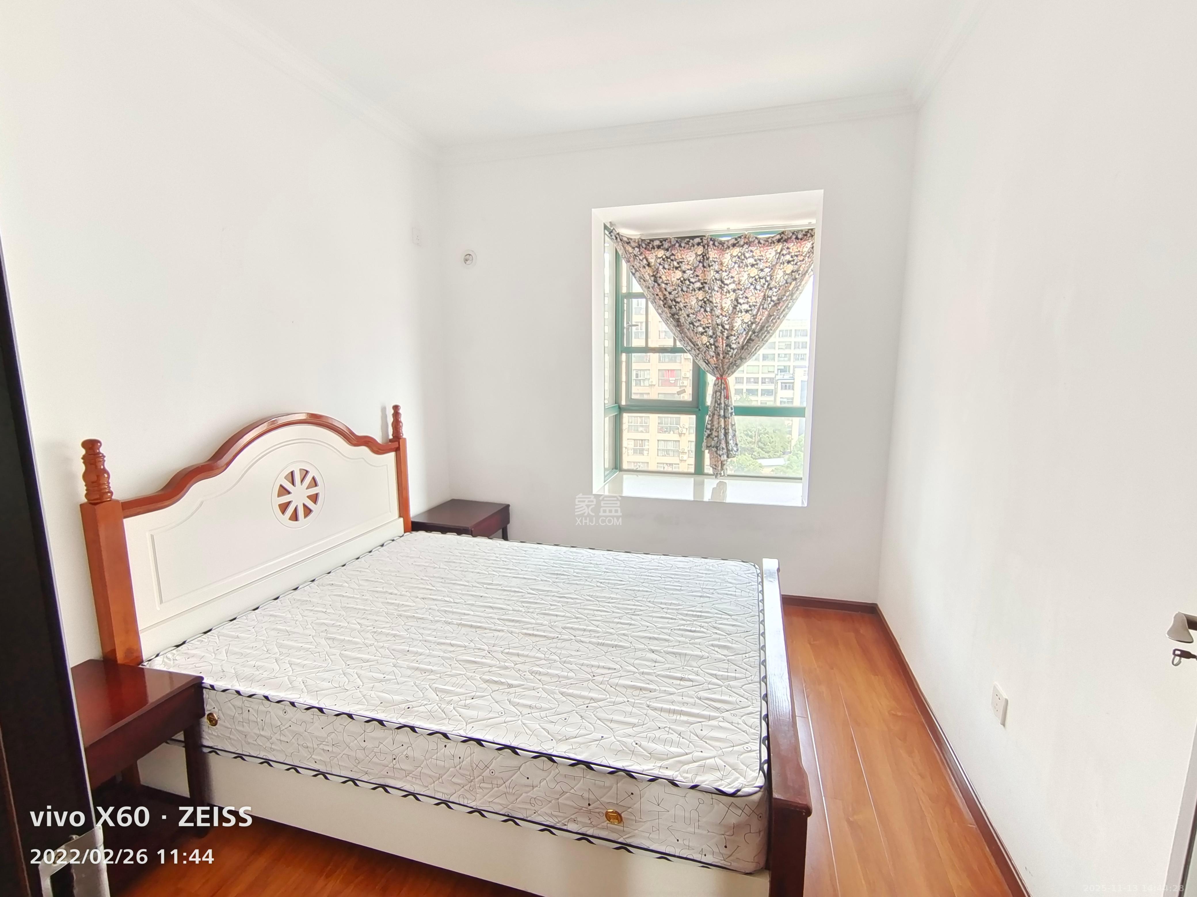 华天苑  3室2厅1卫    2400.0元/月室内图