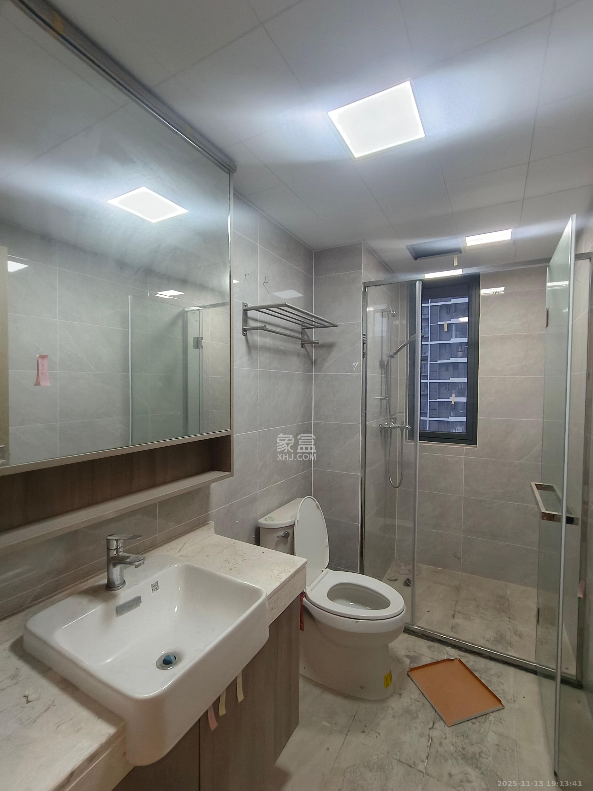 清控湖山雅居南区  3室2厅2卫    2700.0元/月室内图