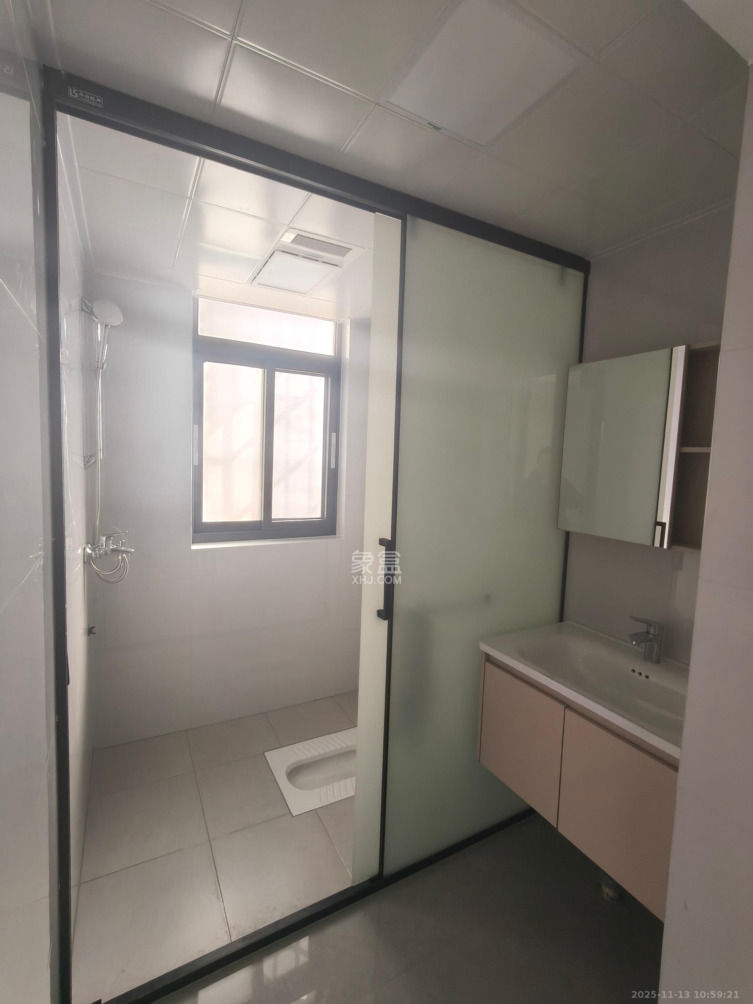 和景家园二期  2室2厅1卫    1750.0元/月室内图