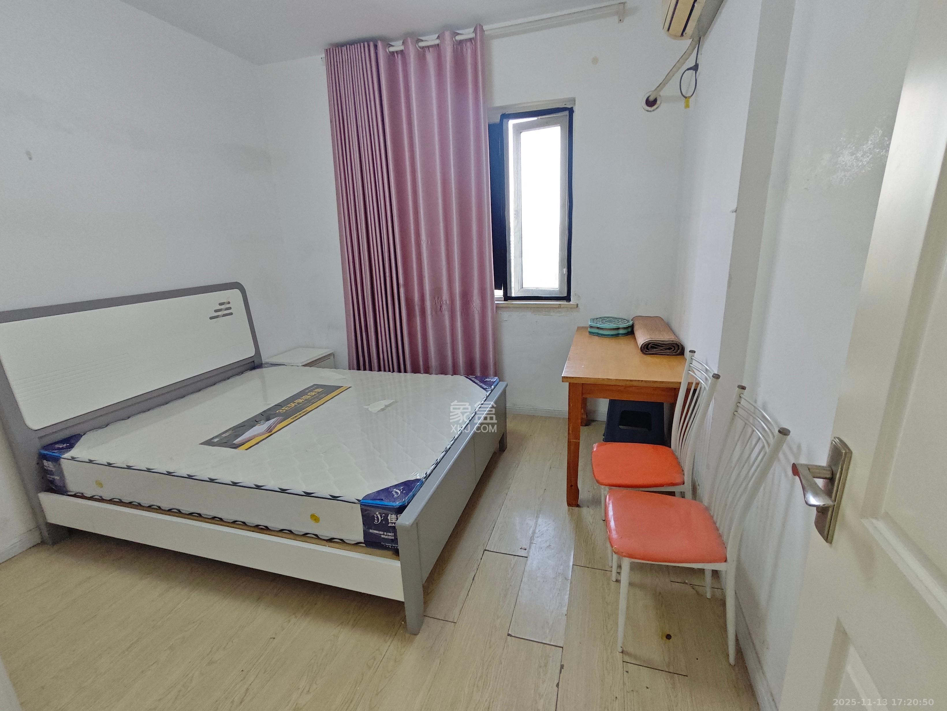 联美品格  3室2厅1卫    1700.0元/月室内图