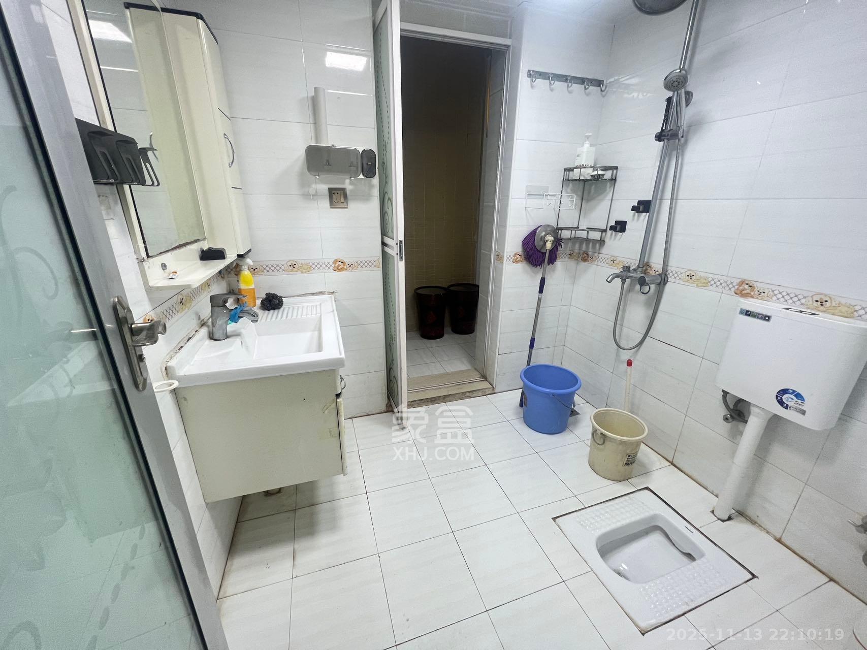 保利麓谷林语C区  1室0厅0卫    2000.0元/月室内图